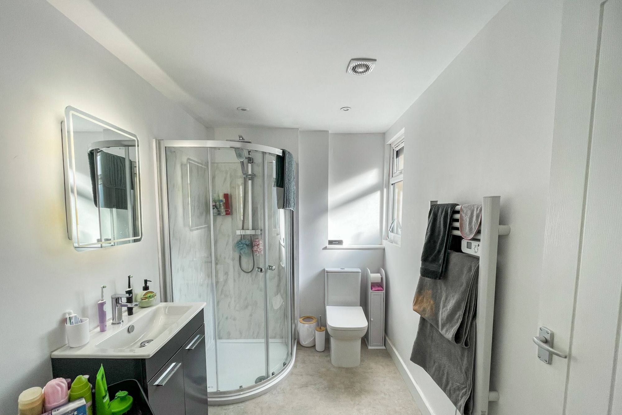 Flat C, 5 George Street, Hailsham, East Sussex, BN27 1AD