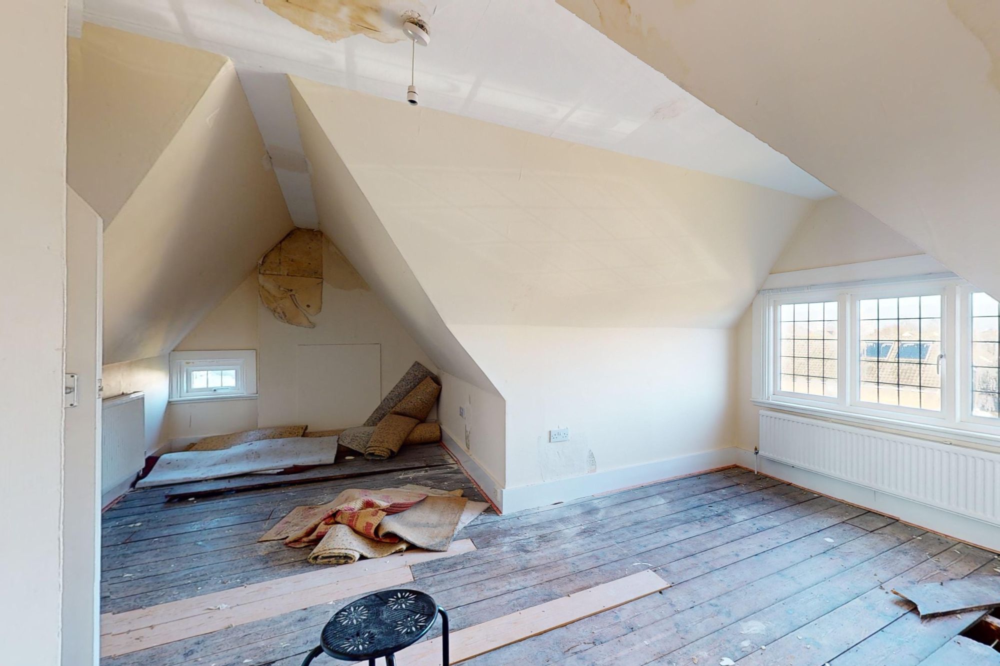 98 Westbury Road, New Malden, Surrey KT3 5AN