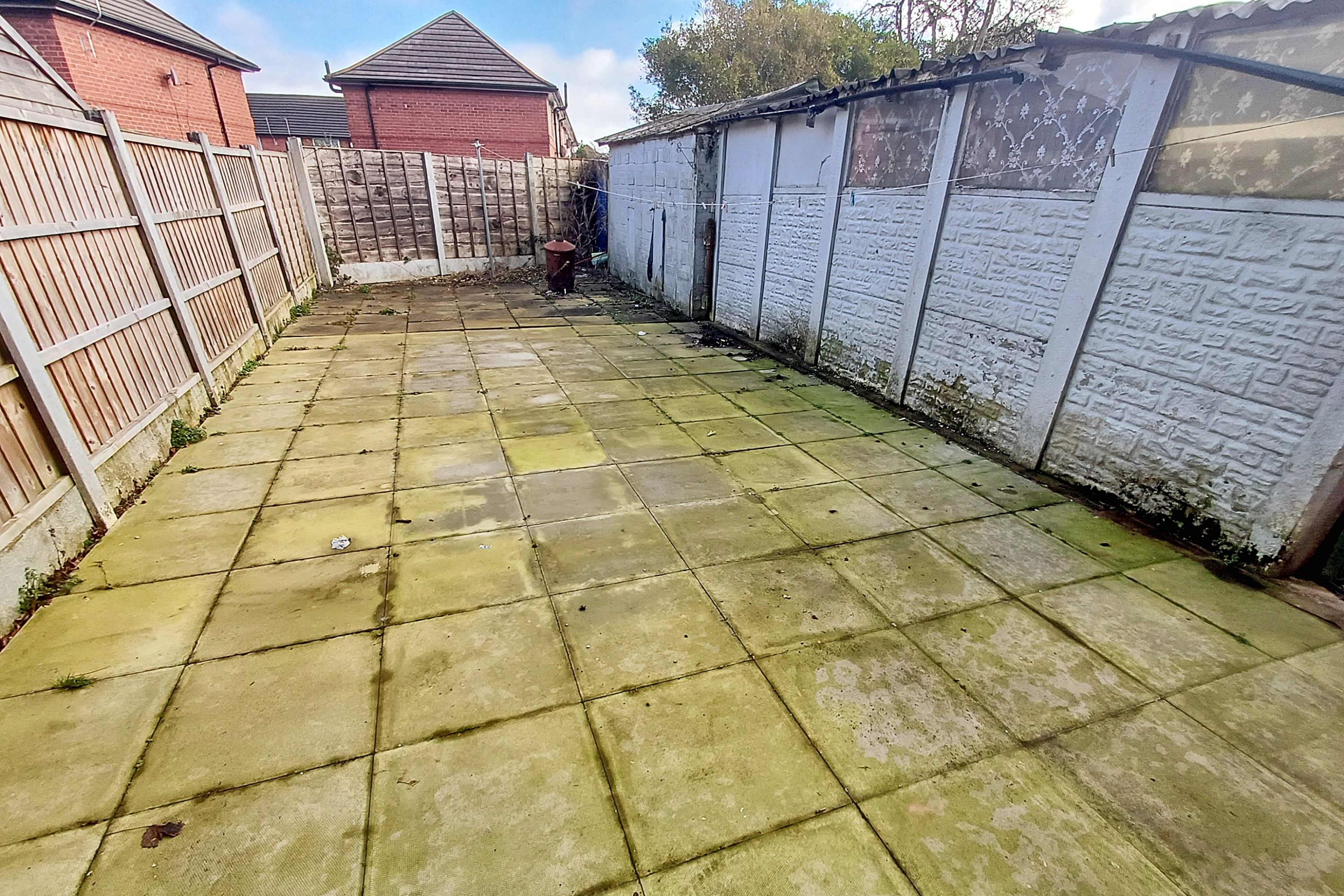 91 Gladeside Road, Wythenshawe, Manchester, M22 9GF