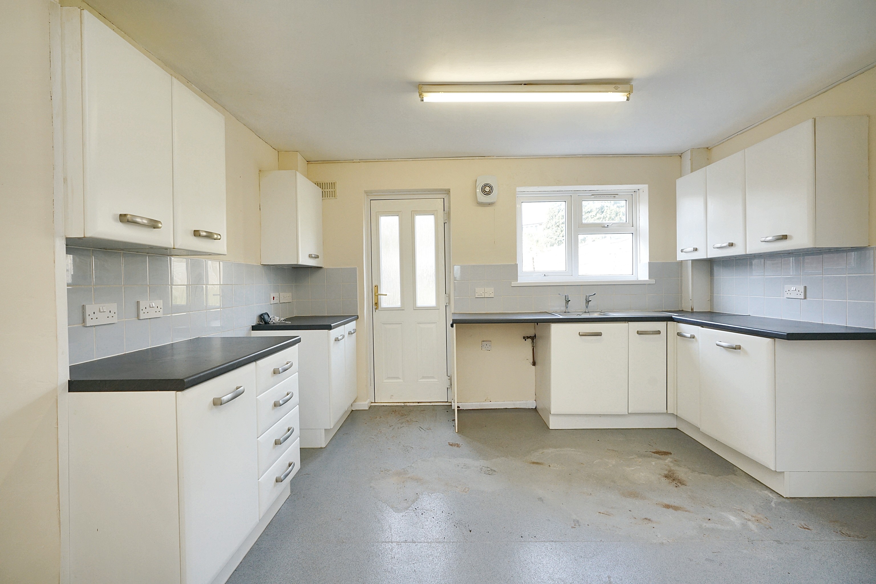 136 Inham Road, Beeston, Nottingham, Nottinghamshire, NG9 4HY