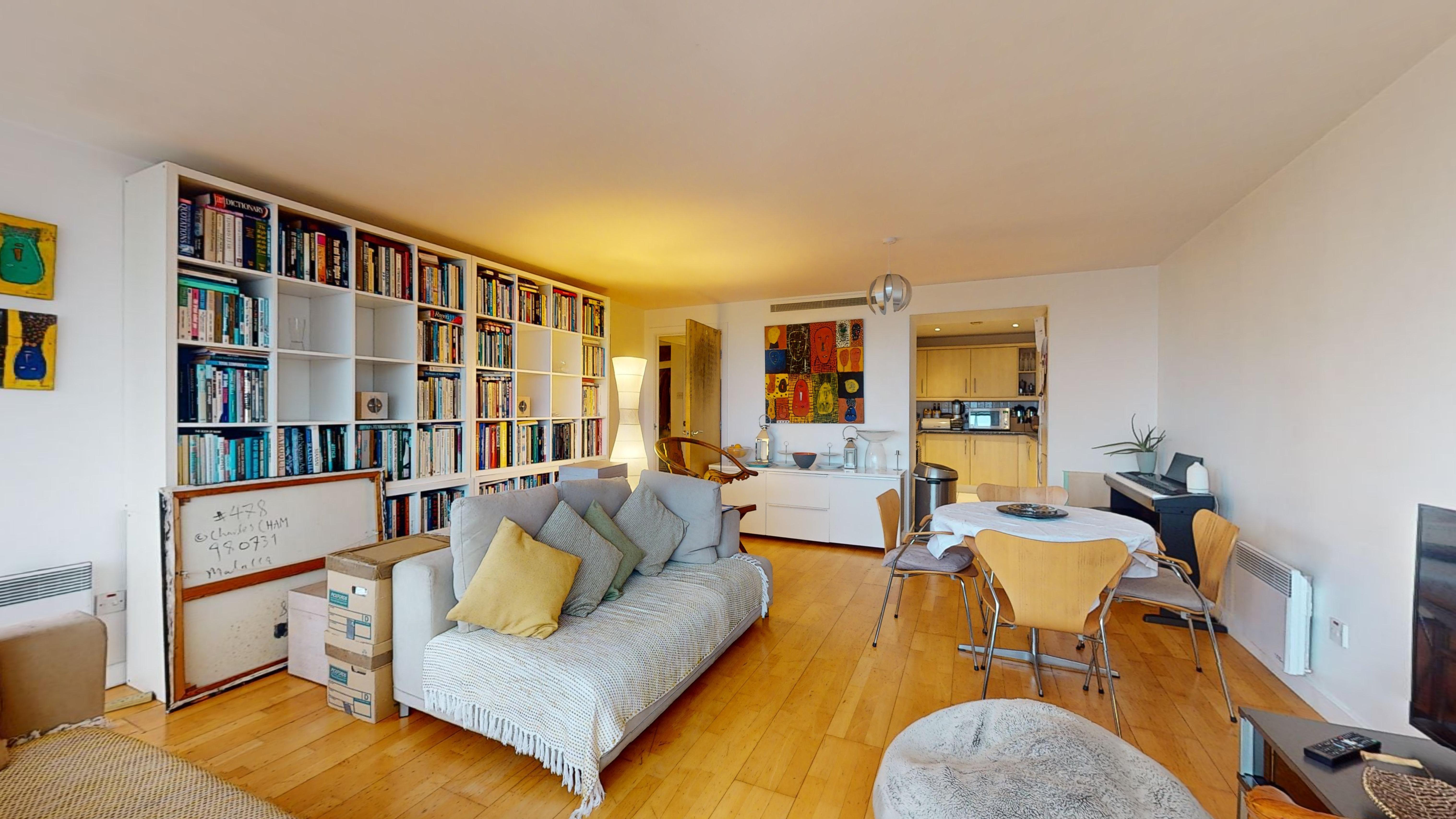 Flat 254 Berglen Court, 7 Branch Road, Canary Wharf, London, E14 7JZ