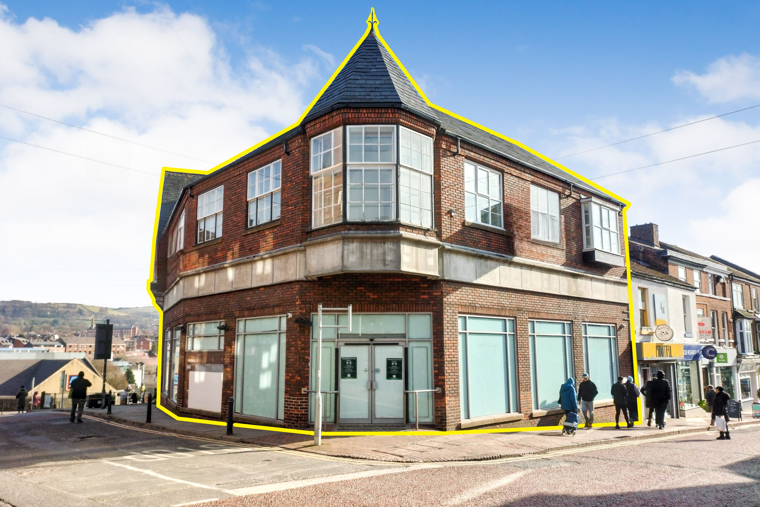 Former Lloyds Bank, 64-66 Mill Street, Cheshire, Macclesfield SK11 6NH