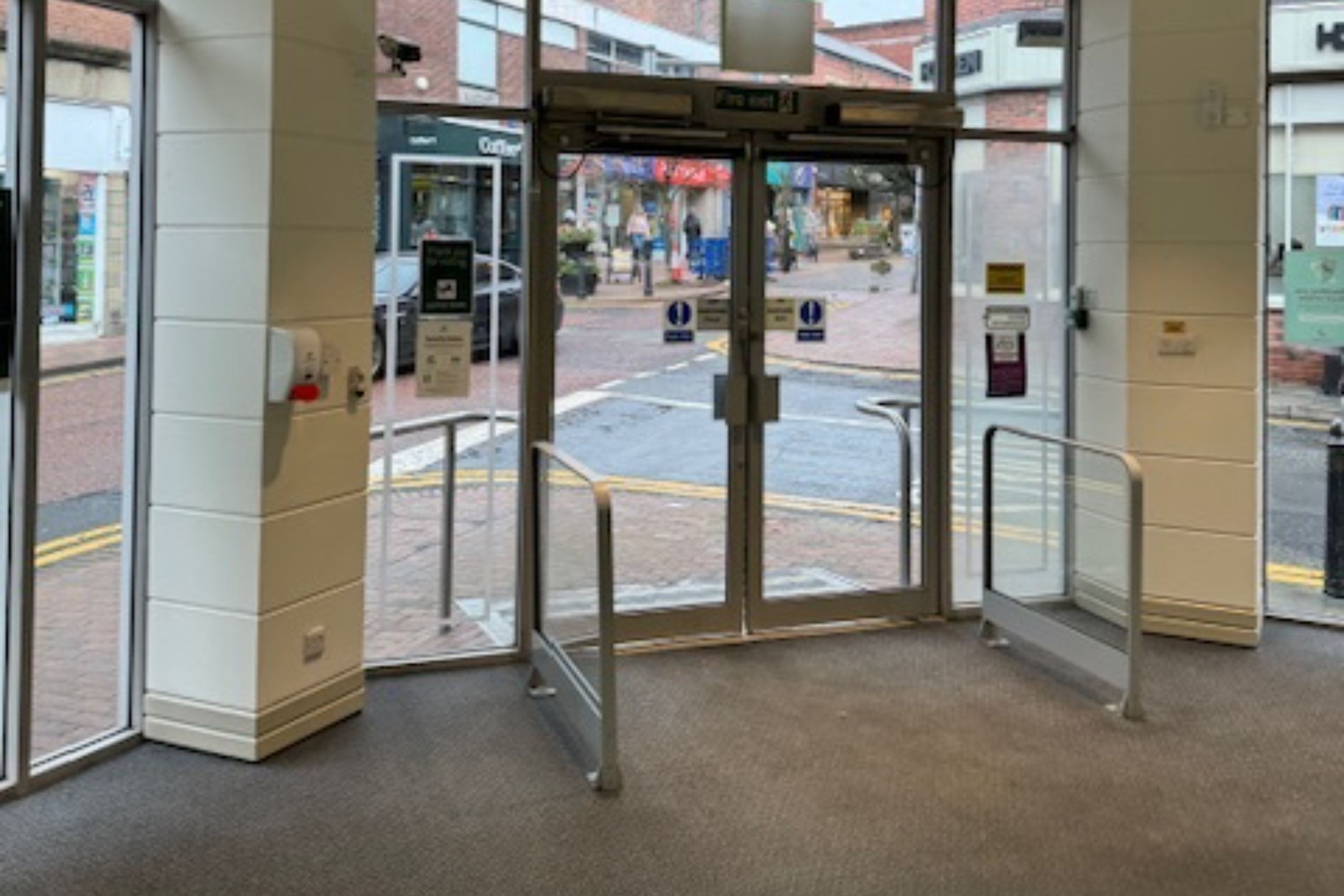 Former Lloyds Bank, 64-66 Mill Street, Cheshire, Macclesfield SK11 6NH