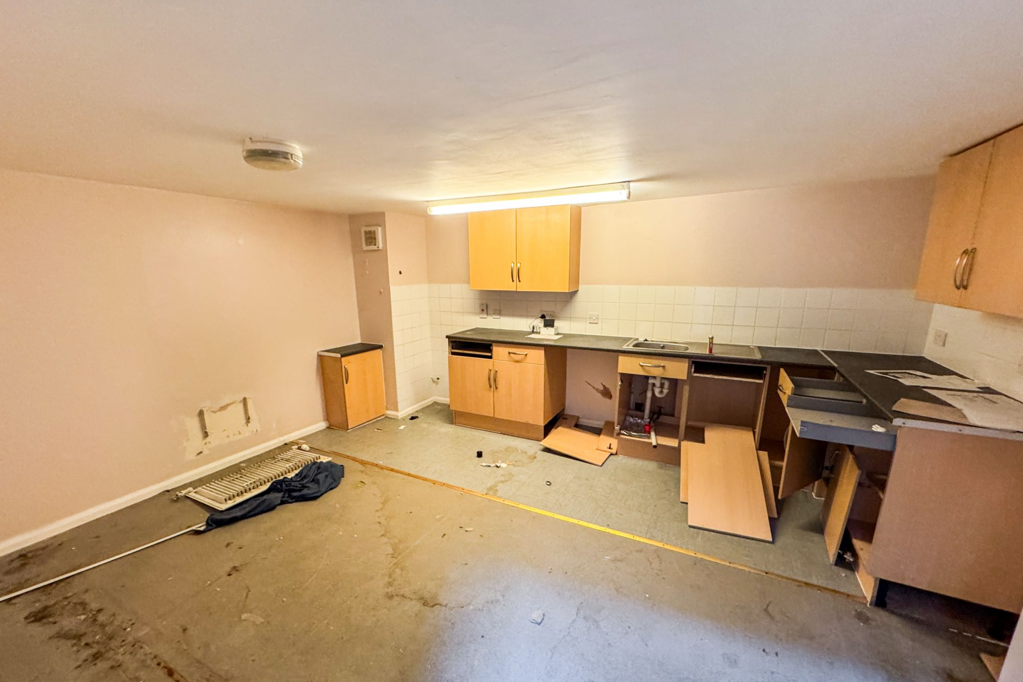 312A & Office, St Margarets Banks, High Street, Rochester, Kent, ME1 1HS