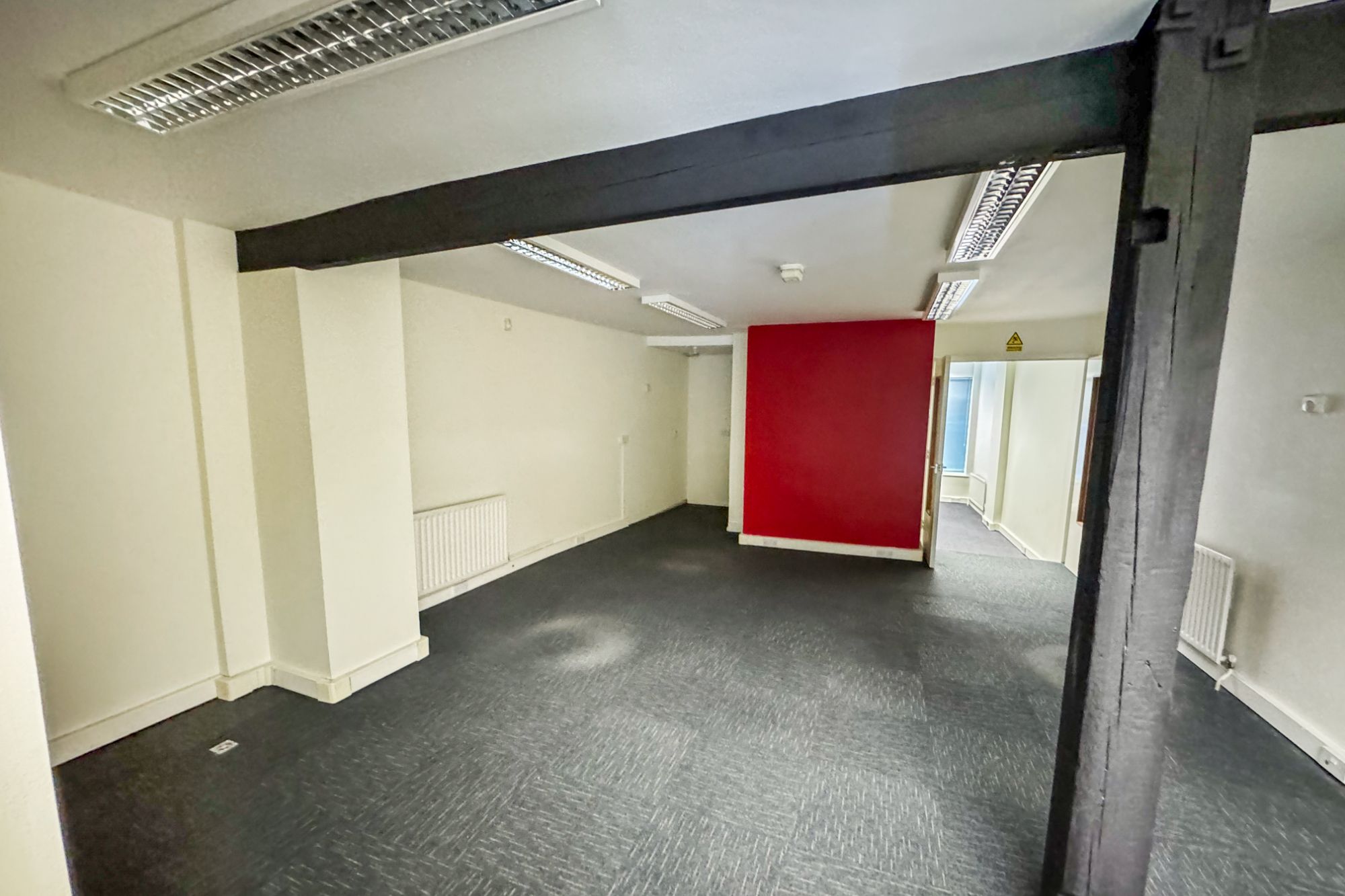 312A & Office, St Margarets Banks, High Street, Rochester, Kent, ME1 1HS