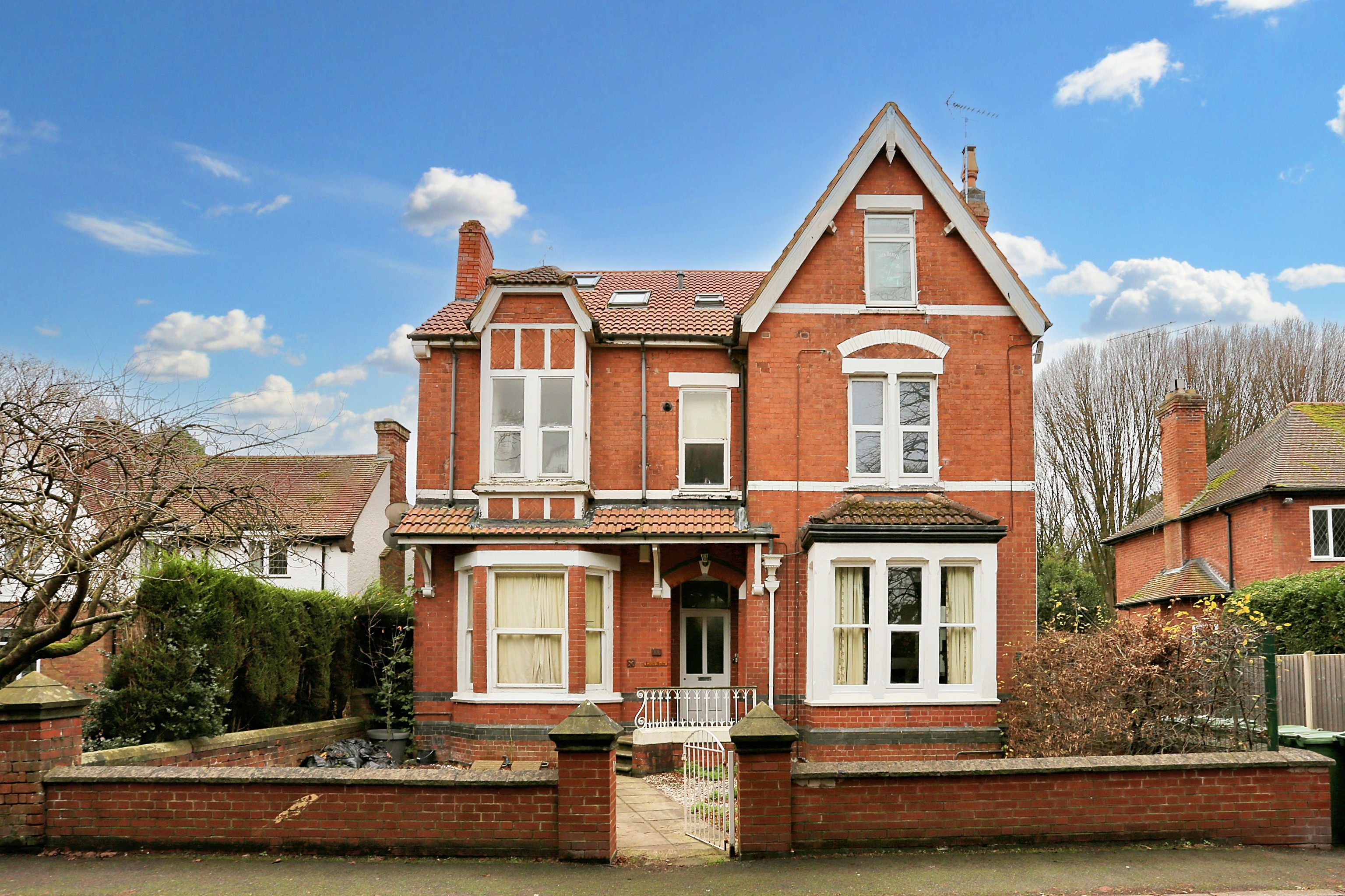 First Floor Flat, 3 Lawn House, 15 Lawn Road, Stafford, Staffordshire ST17 9AJ
