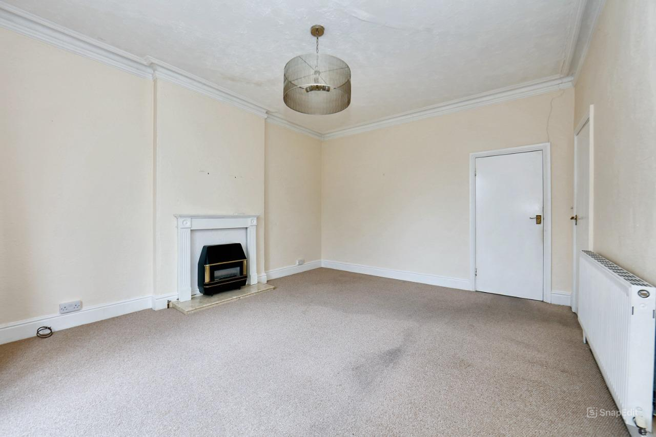 First Floor Flat, 3 Lawn House, 15 Lawn Road, Stafford, Staffordshire ST17 9AJ