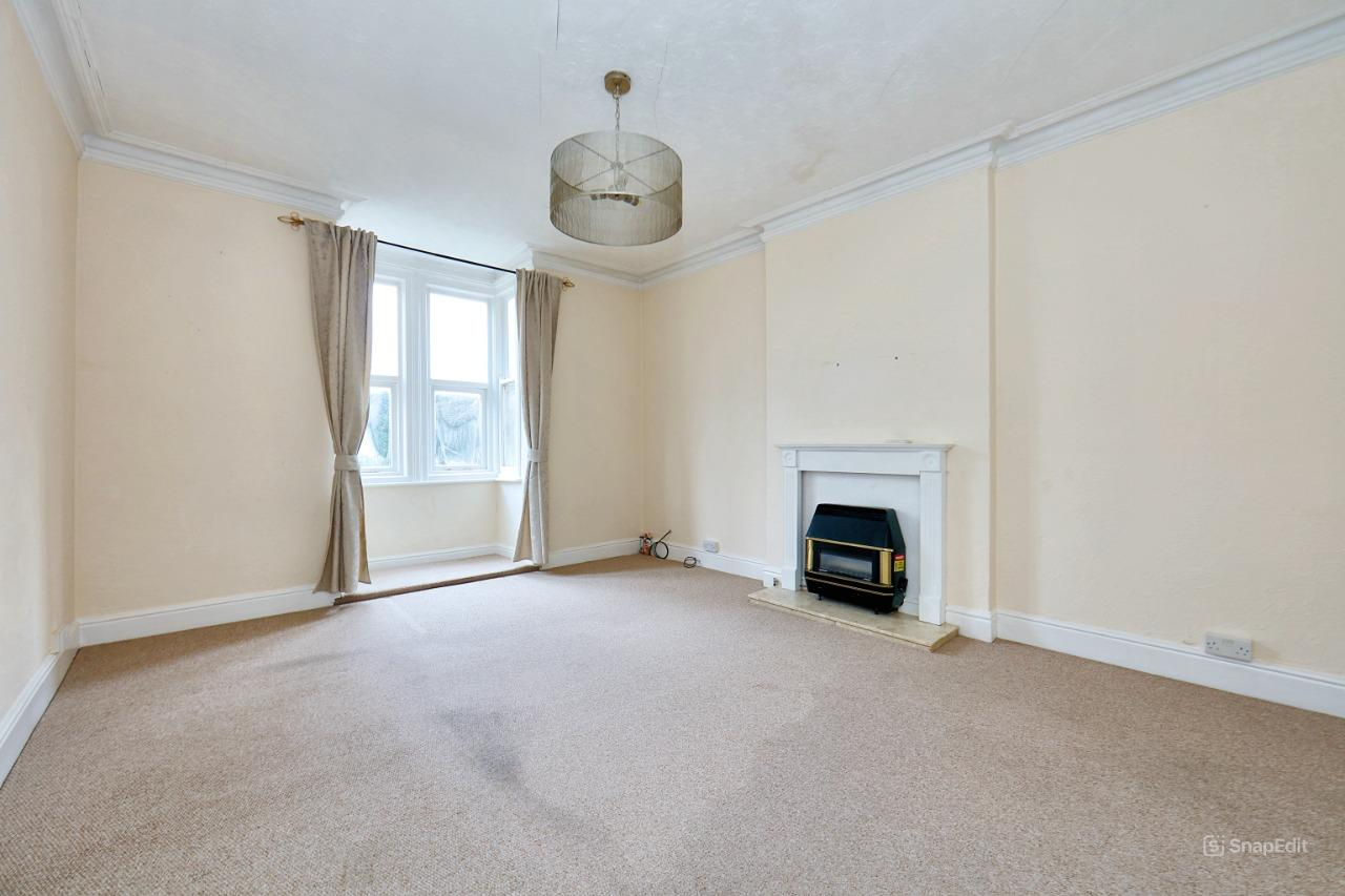 First Floor Flat, 3 Lawn House, 15 Lawn Road, Stafford, Staffordshire ST17 9AJ