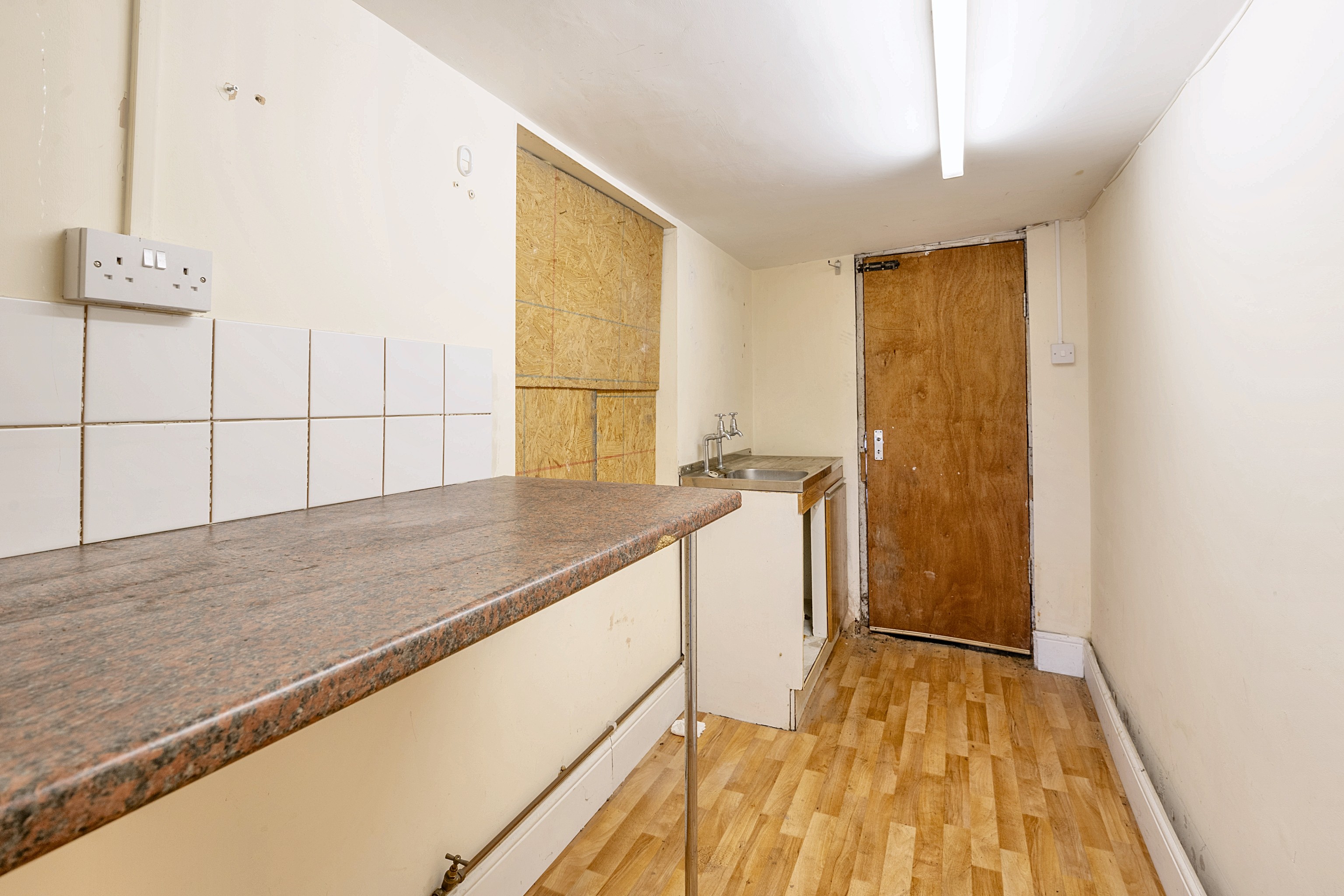 1 Hereson Road, Ramsgate, Kent, CT11 7DP