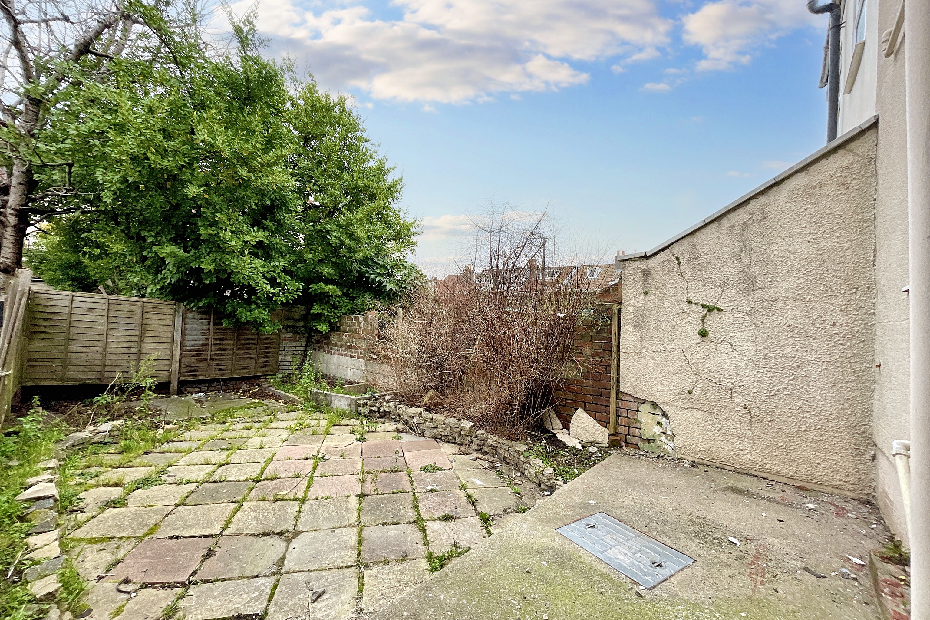 42 Stanley Park, Easton, Bristol, BS5 6DT