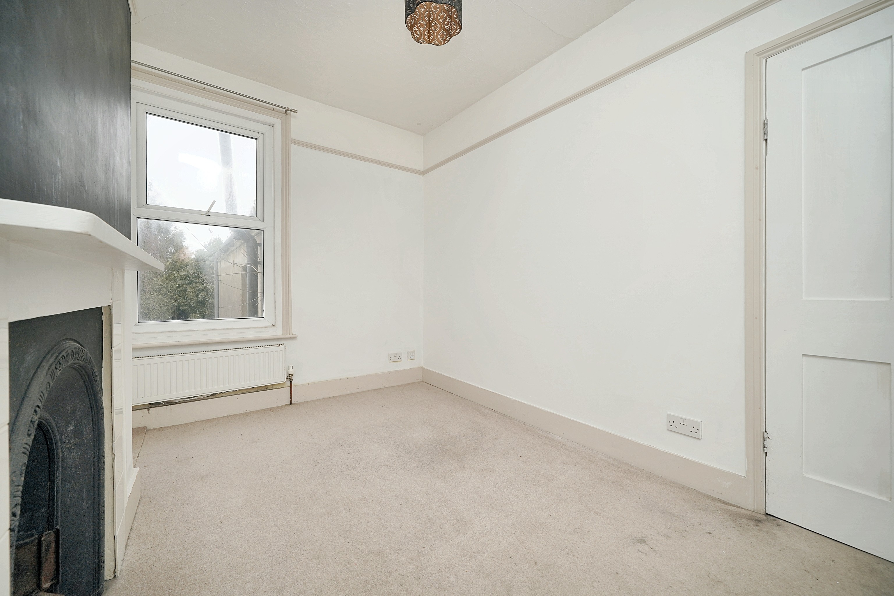 128 Tarring Road, Worthing, West Sussex, BN11 4HA