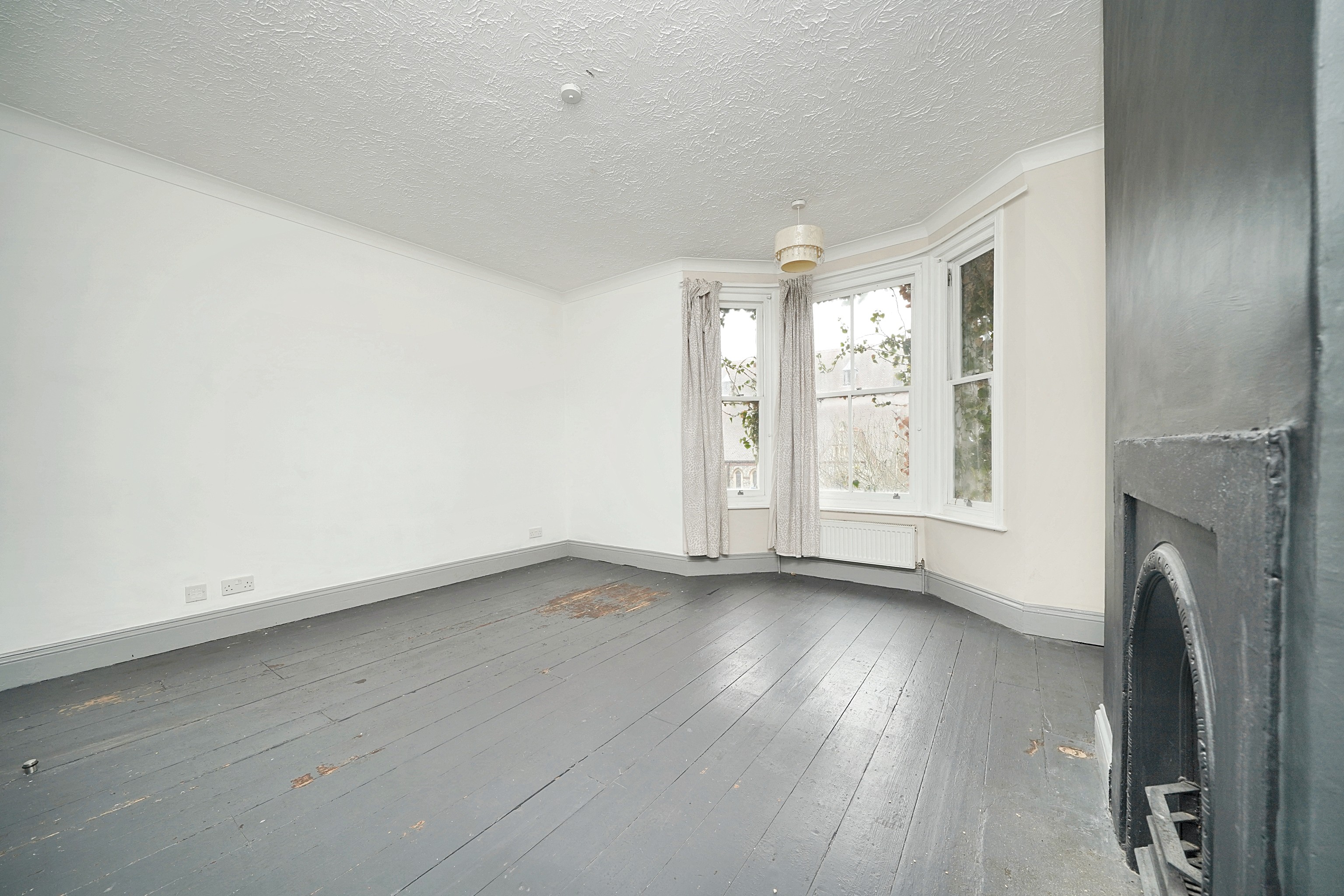 128 Tarring Road, Worthing, West Sussex, BN11 4HA