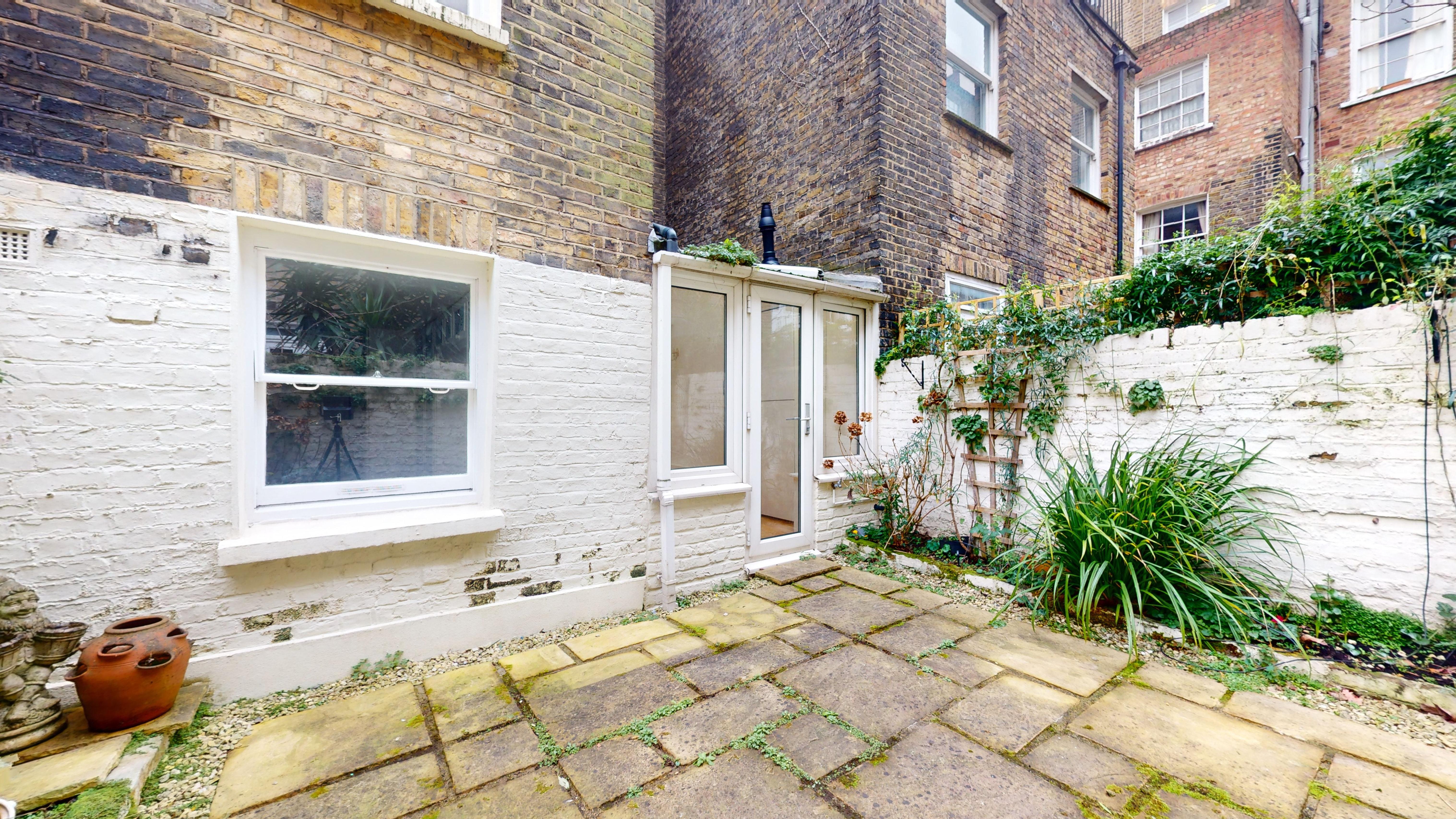 Flat A, 151 Cambridge Street, Pimlico, London, SW1V 4QB