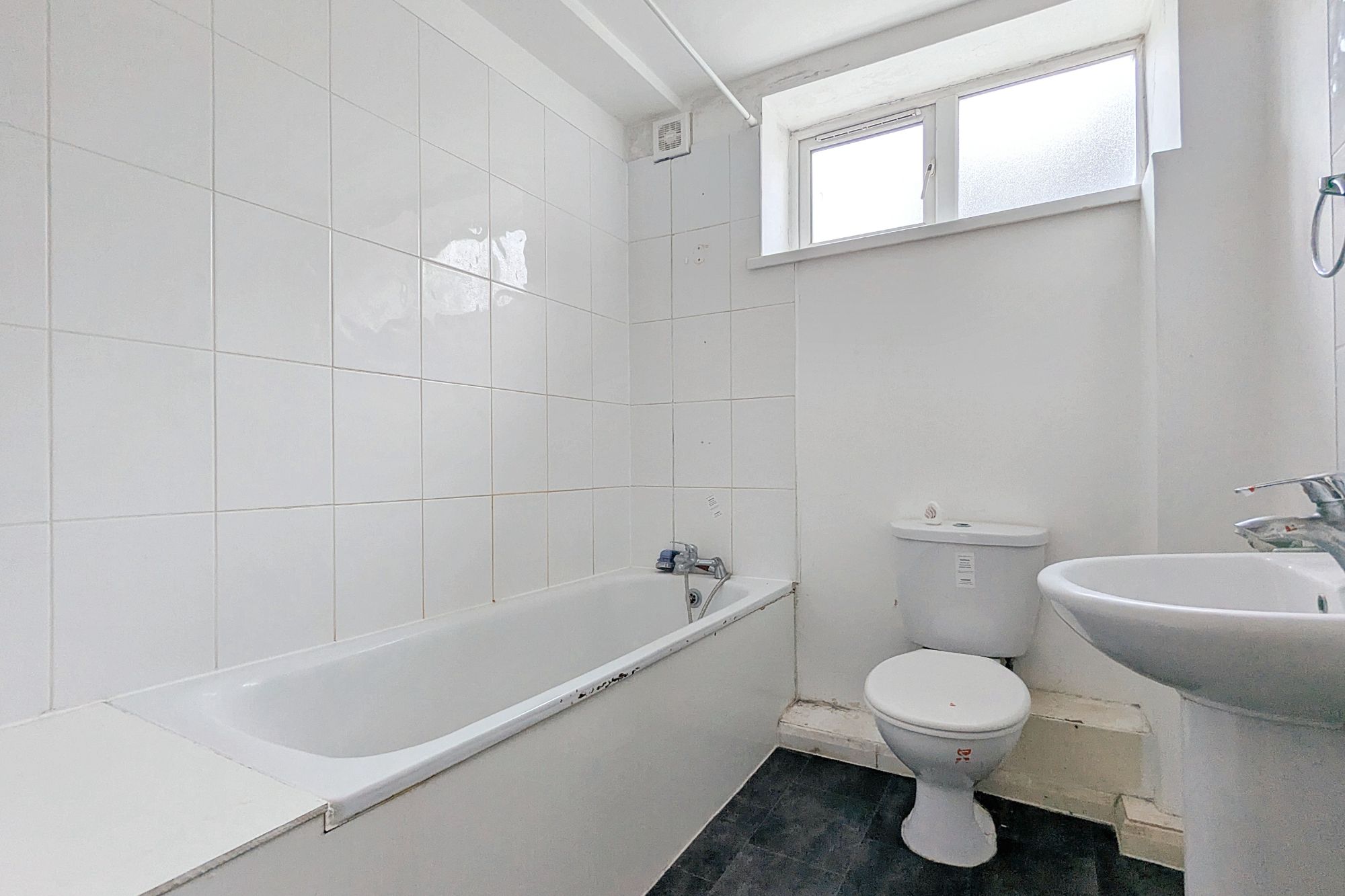 Flat 6, 69 Johnson Street, London, E1 0AQ