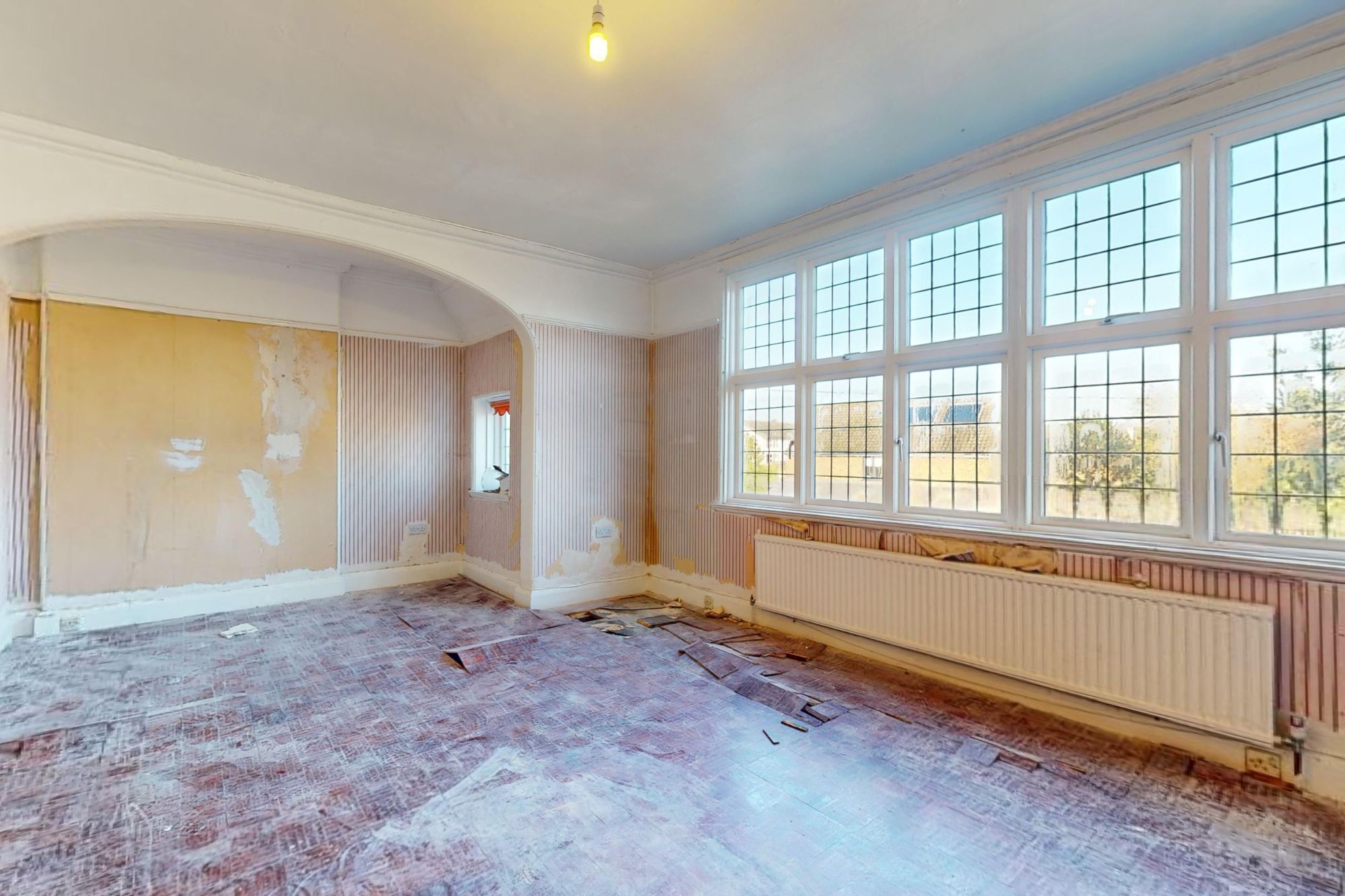 98 Westbury Road, New Malden, Surrey KT3 5AN