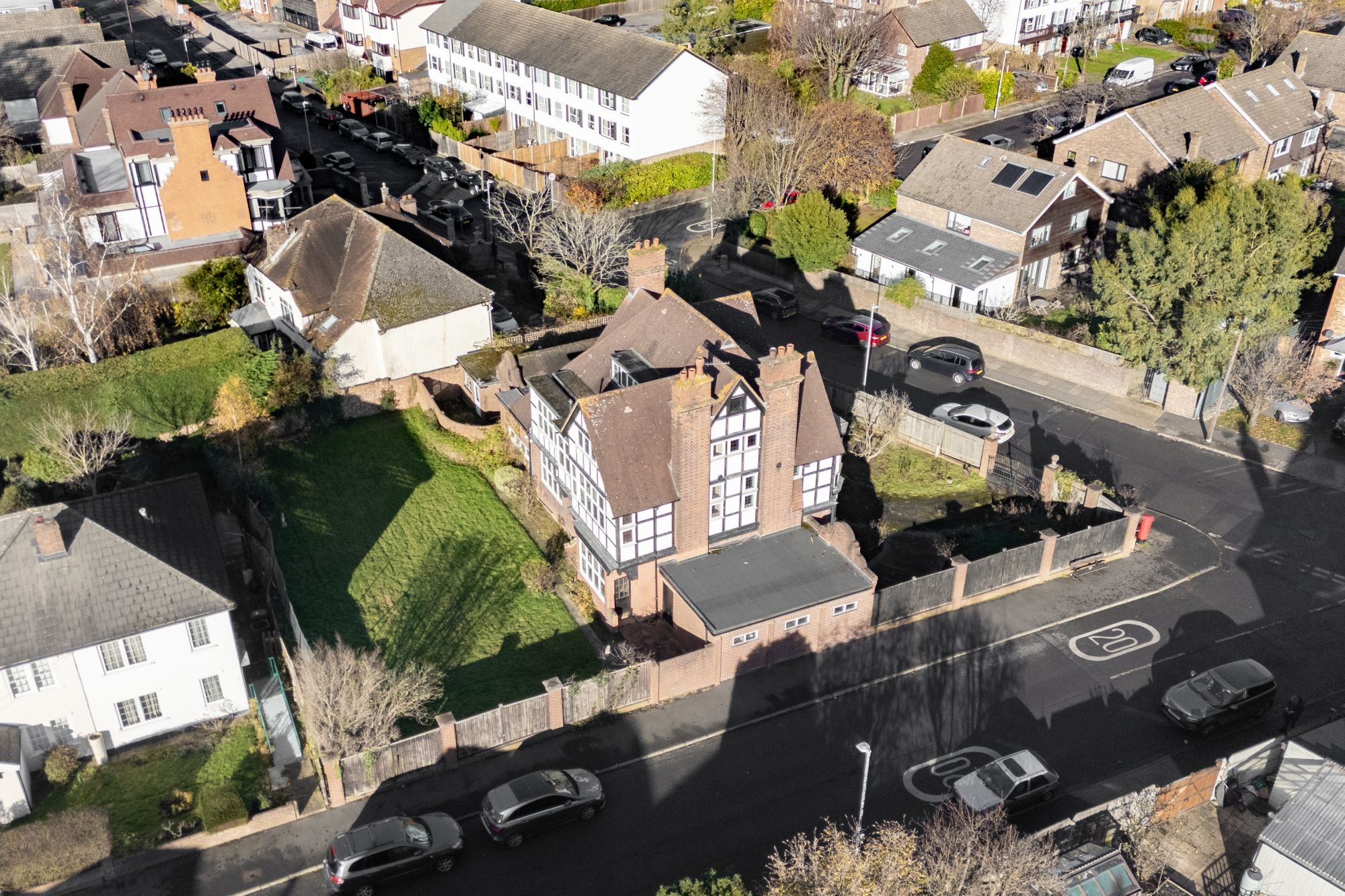 98 Westbury Road, New Malden, Surrey KT3 5AN