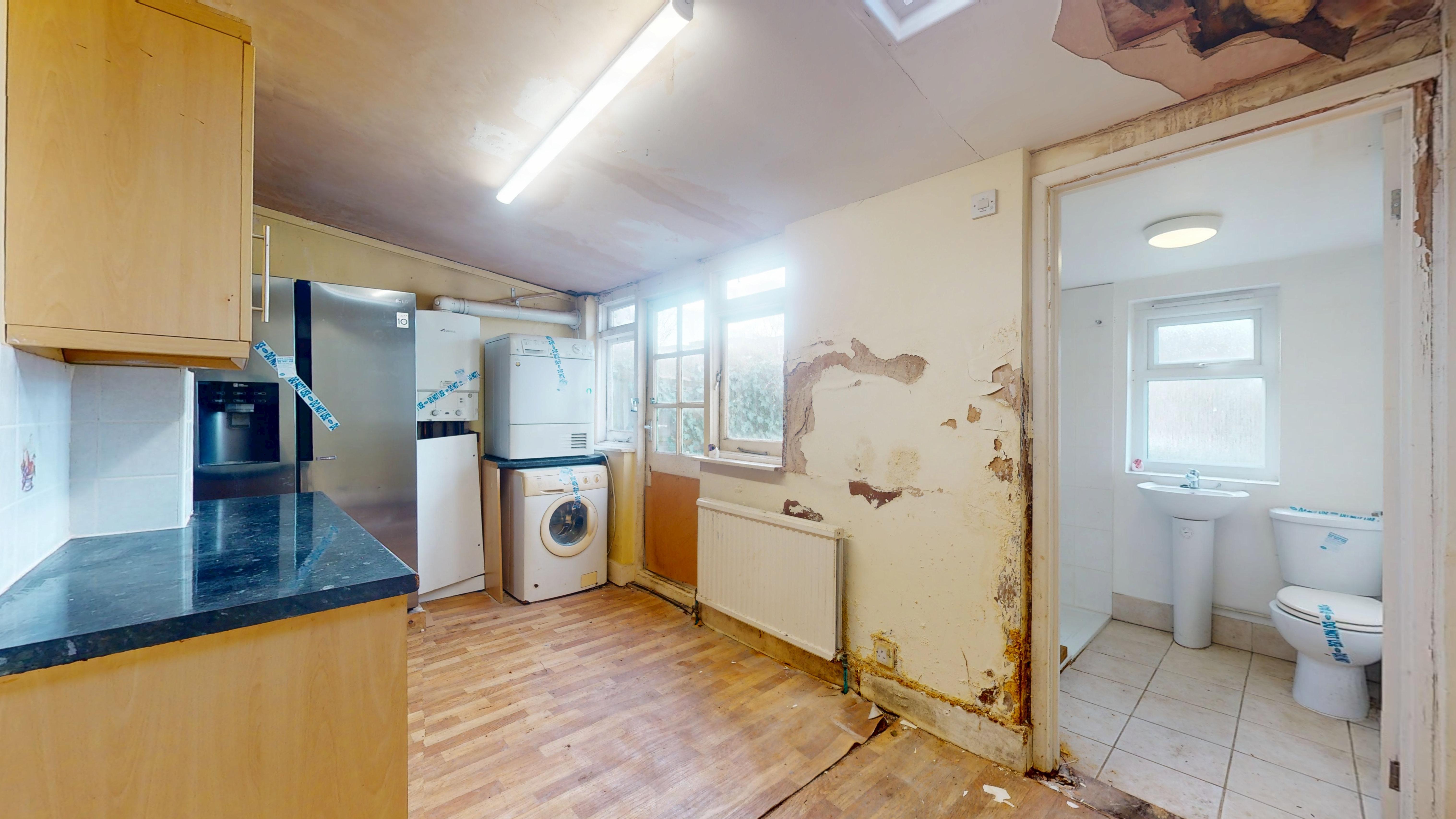 142 Salehurst Road, Brockley, London, SE4 1AP