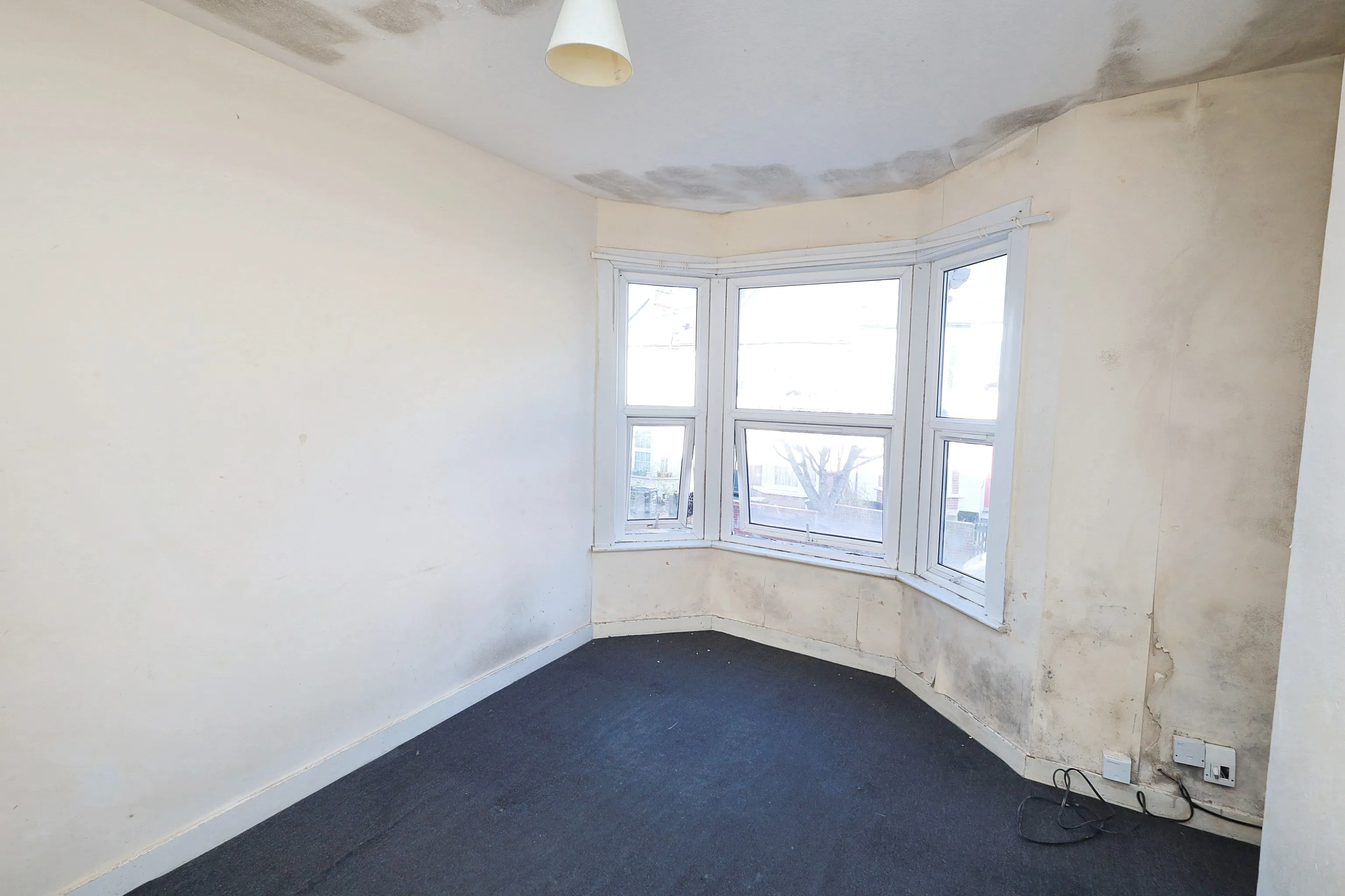 37B Drayton Road, London N17 6HJ