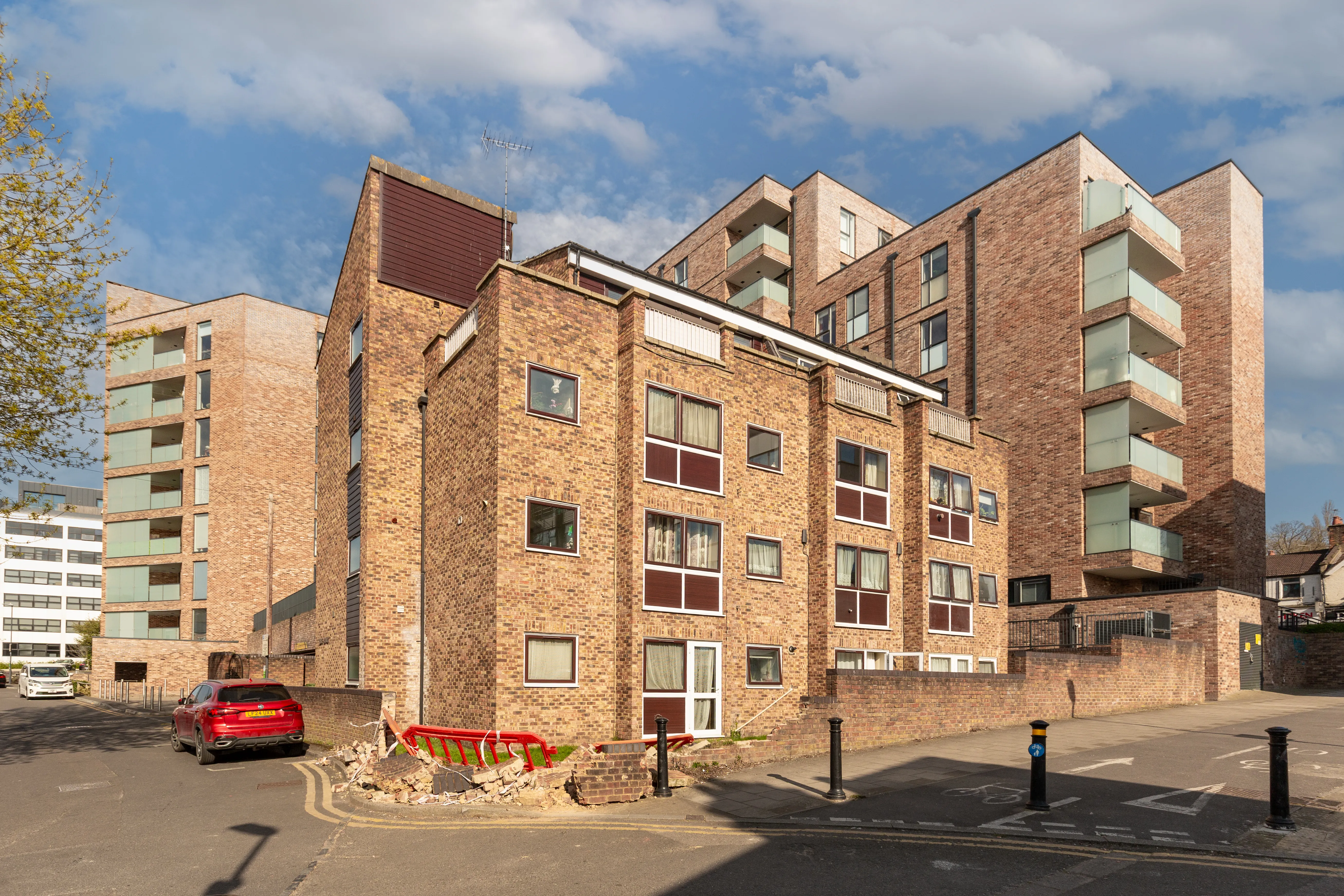 1 Rose Court, Sherwood Road, Harrow, Greater London, HA2 8UU