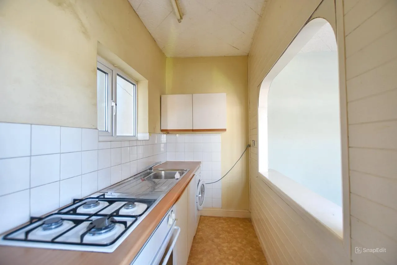 39A Brockley Rise, Forest Hill, London, SE23 1JG