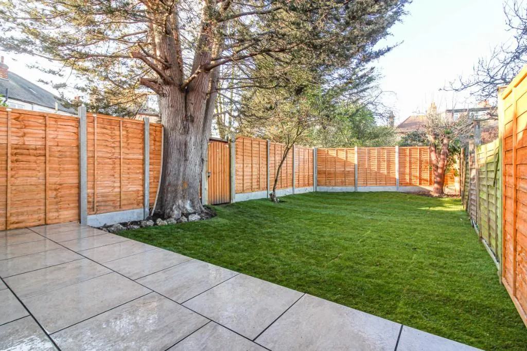 1 Empress Avenue, Aldersbrook, London, E12 5ET
