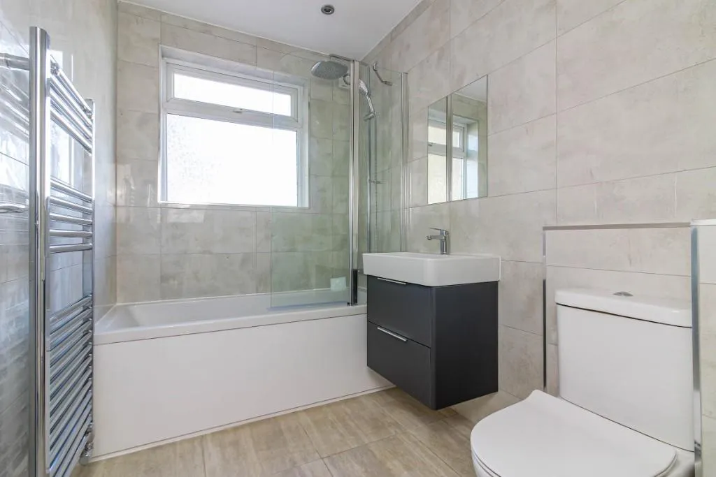 1 Empress Avenue, Aldersbrook, London, E12 5ET
