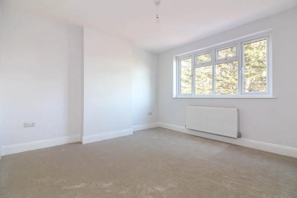 1 Empress Avenue, Aldersbrook, London, E12 5ET