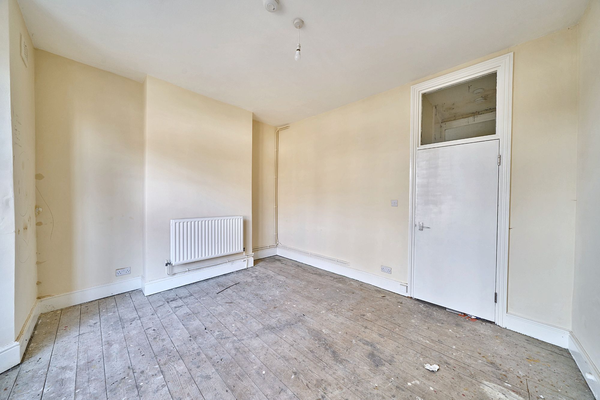 Flat A, 267 High Road, London, N15 4RR