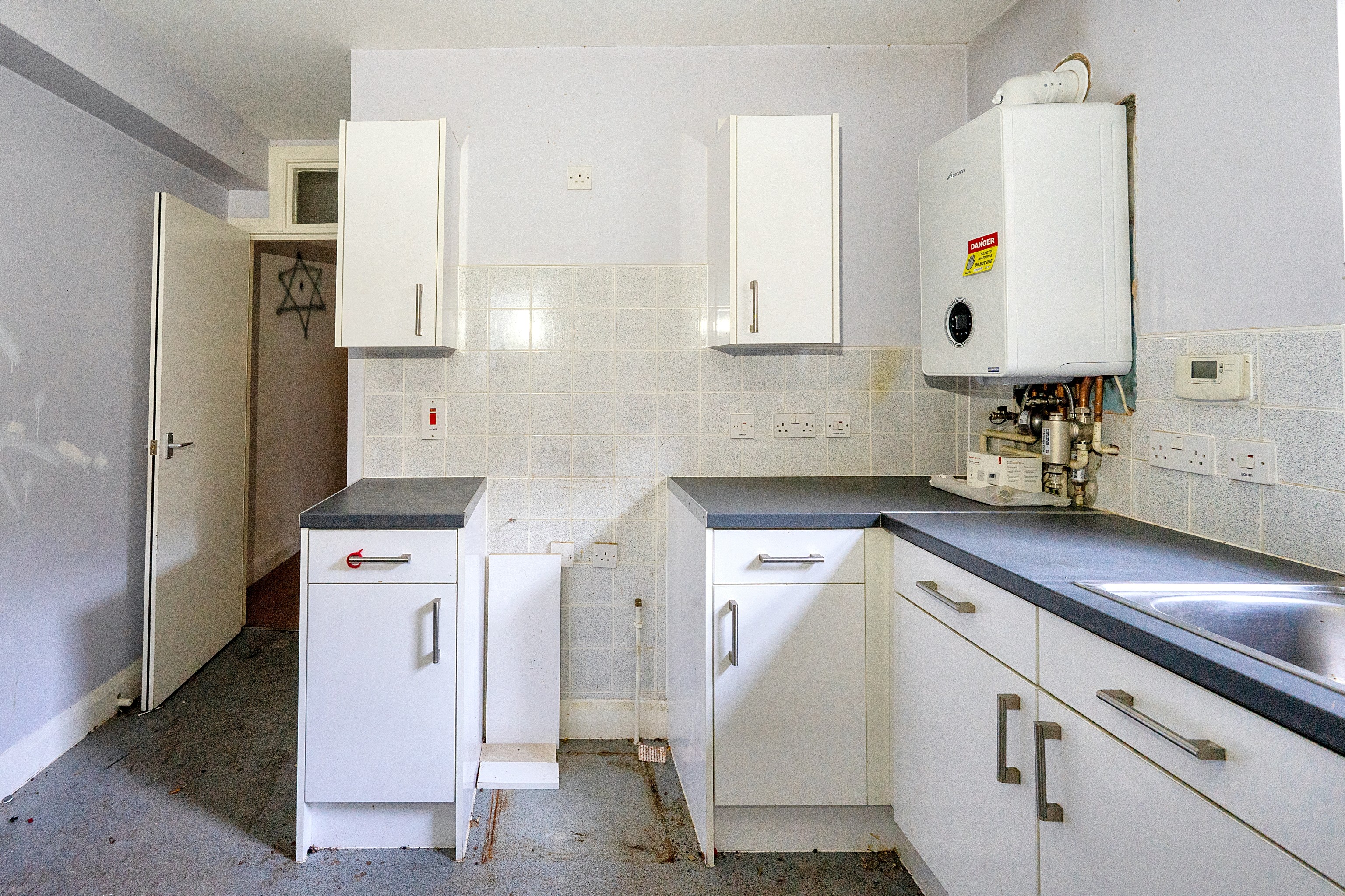 Flat A, 12 Morat Street, Stockwell, London, SW9 0RP