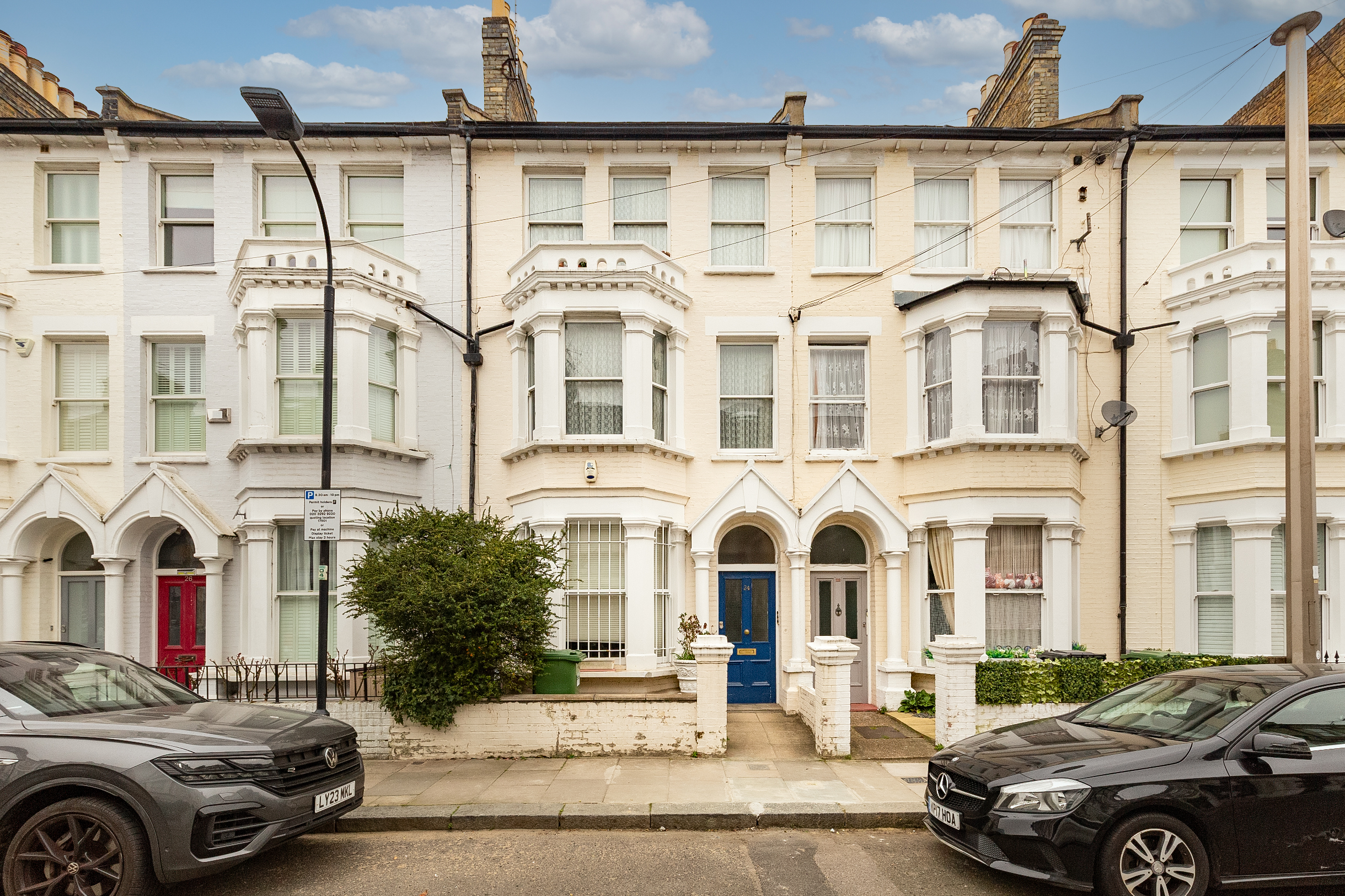 First Floor Flat rear, 24 Tournay Road, Fulham, London, SW6 7UF