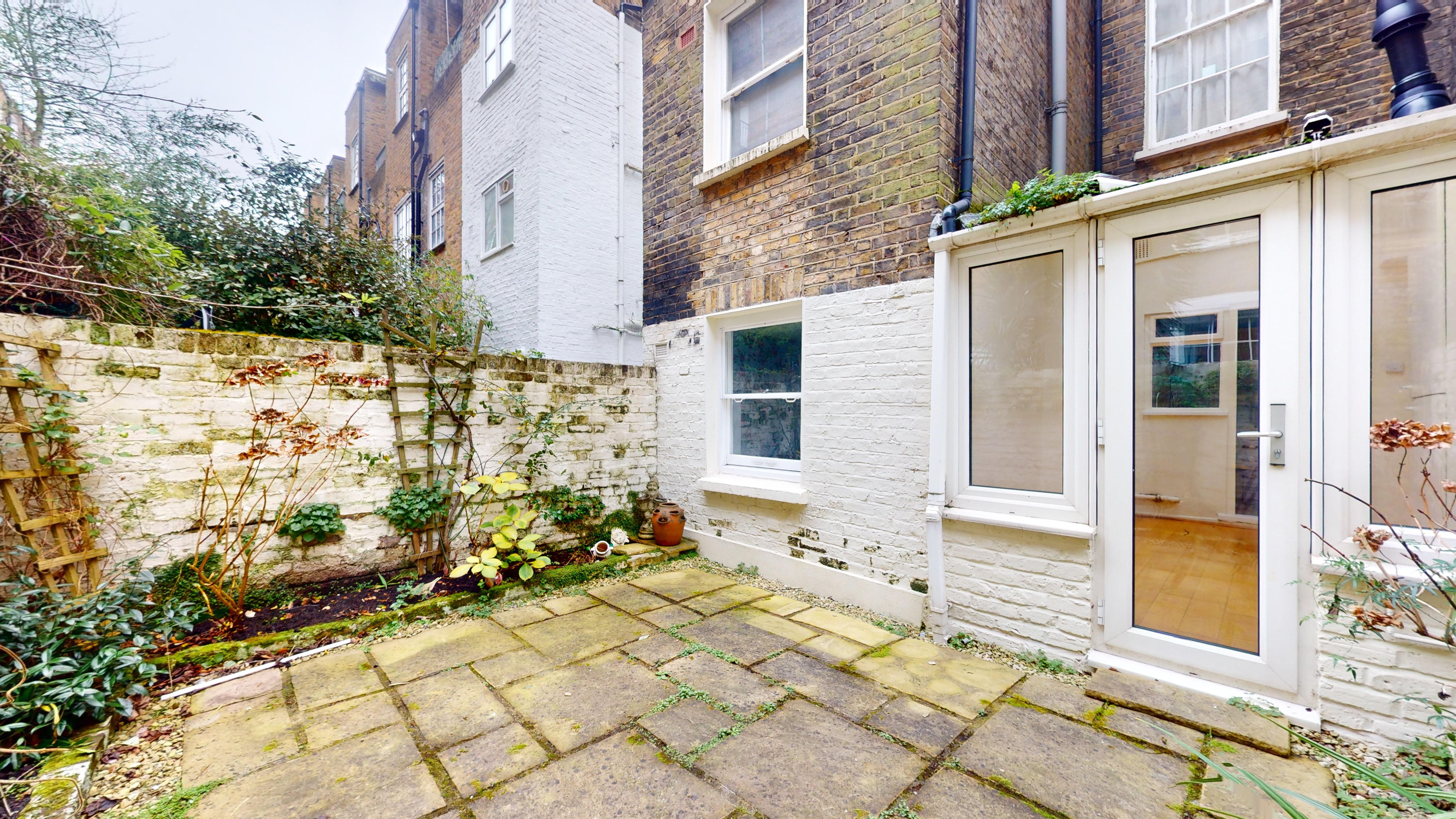 Flat A, 151 Cambridge Street, Pimlico, London, SW1V 4QB