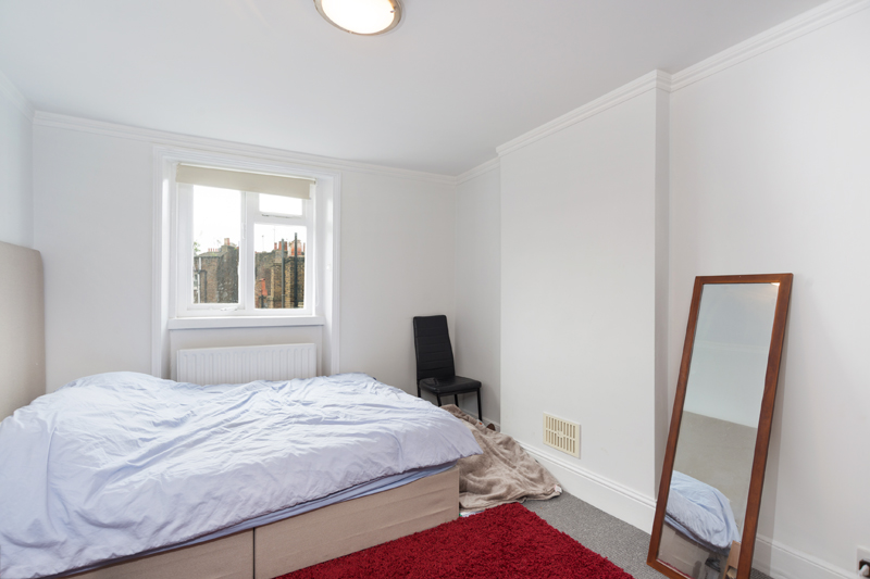 Top Floor Flat, 49-50 Kendal Street London W2 2BP