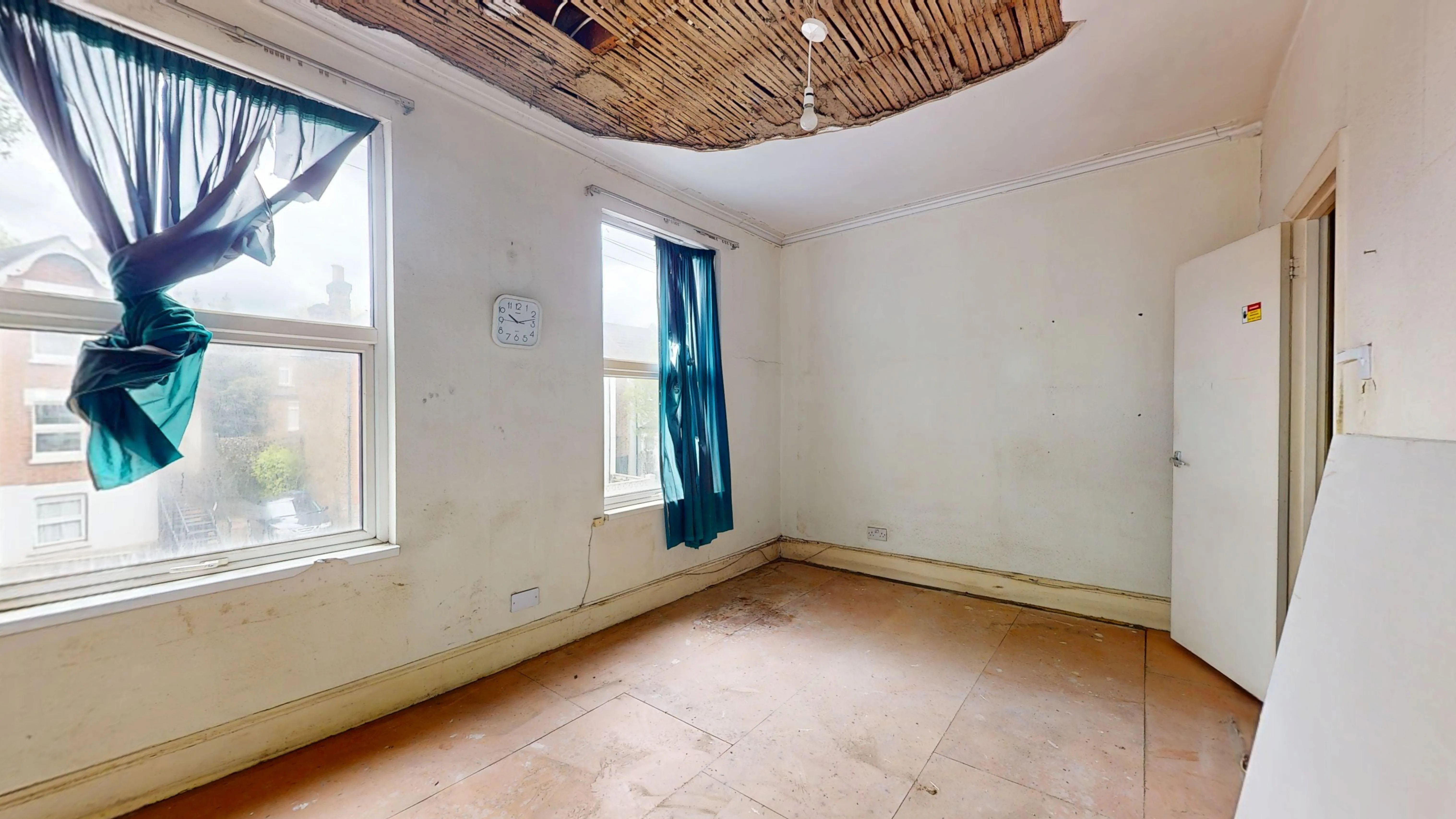 Flat 5B Birkbeck Grove, Acton, London, W3 7QD