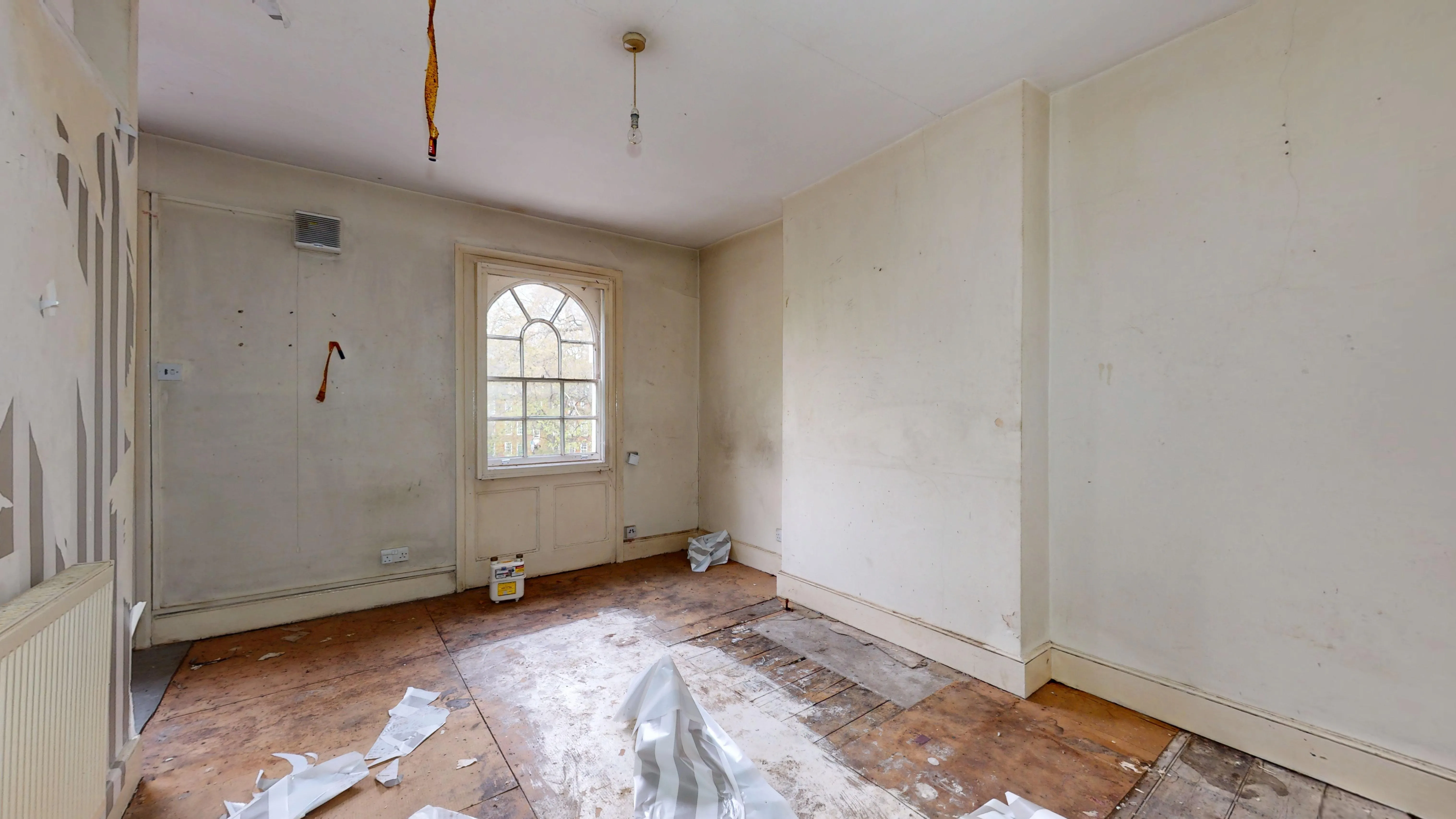 Flat C, 46 Canonbury Road, Islington, London, N1 2HS