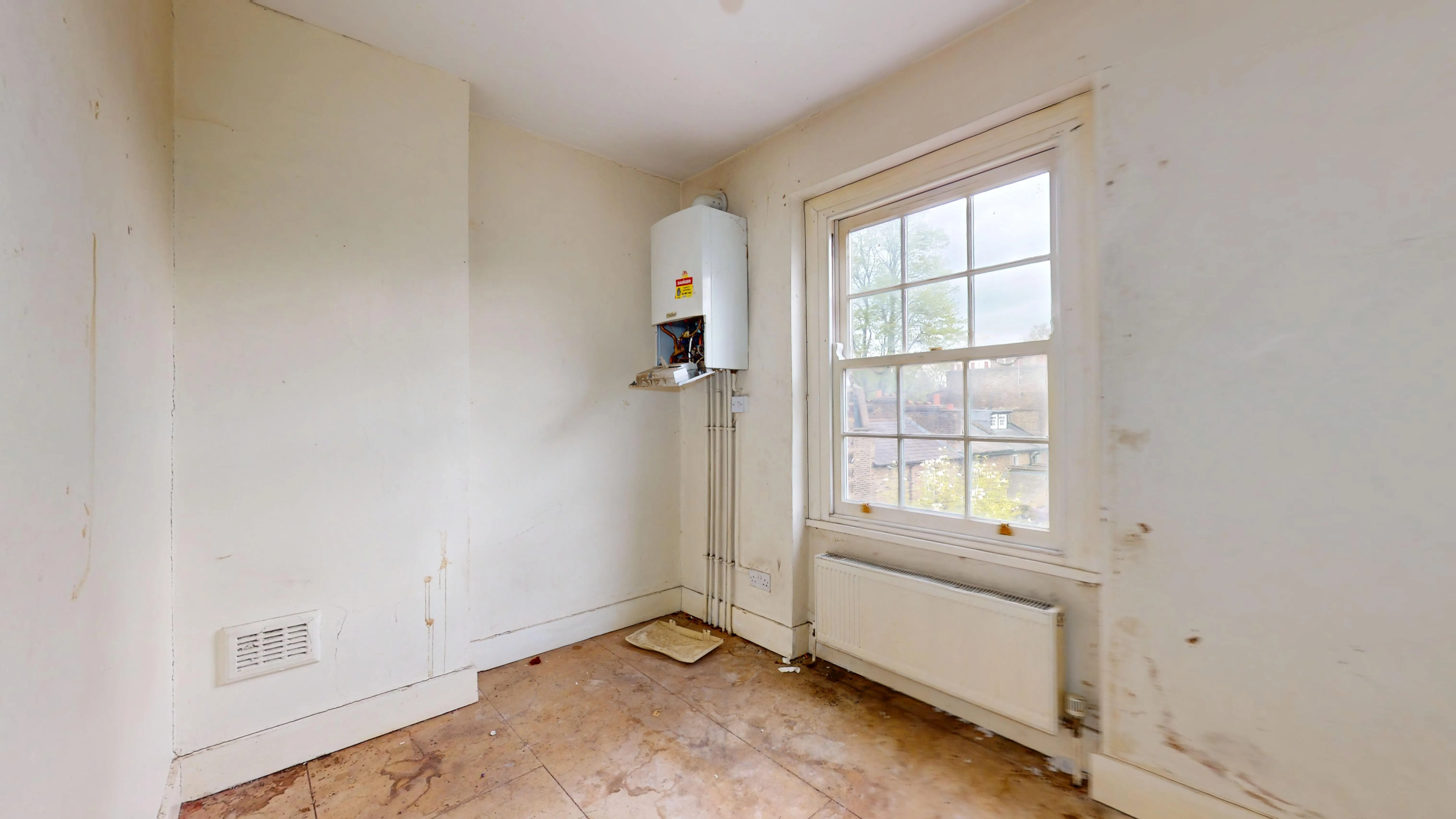 Flat C, 46 Canonbury Road, Islington, London, N1 2HS