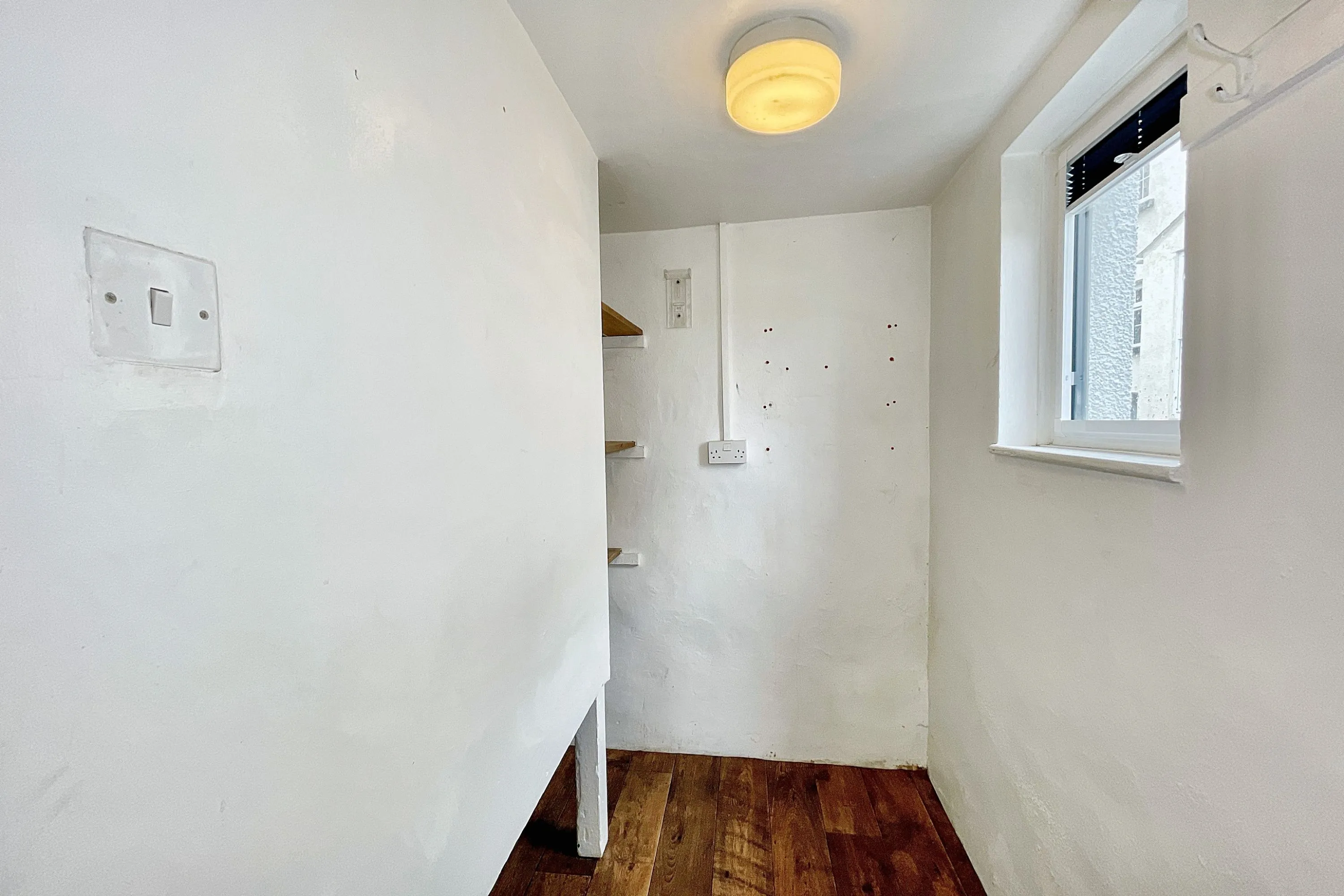 Round house, Exeter Road, Winkleigh, Devon, EX19 8JJ
