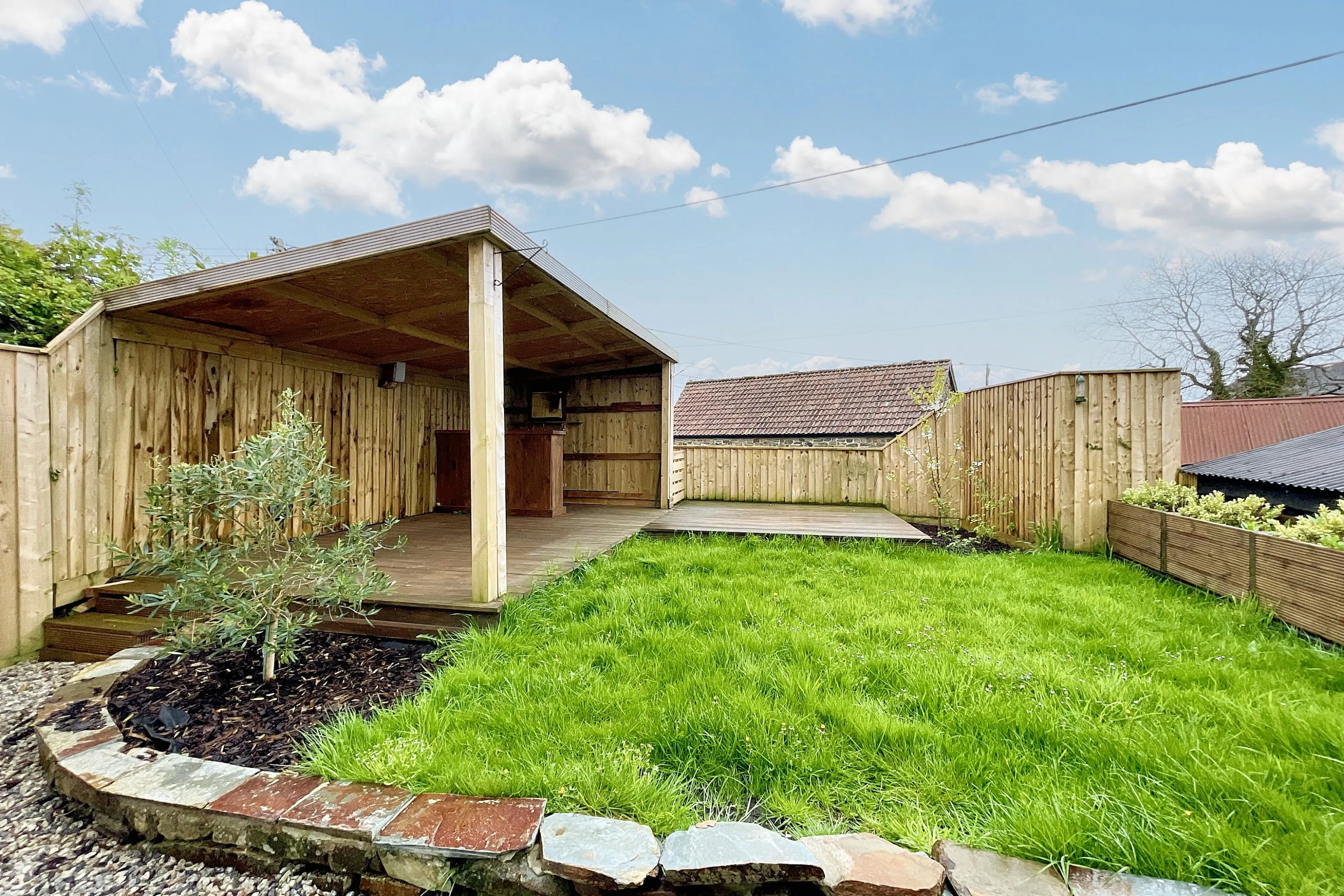 Round house, Exeter Road, Winkleigh, Devon, EX19 8JJ