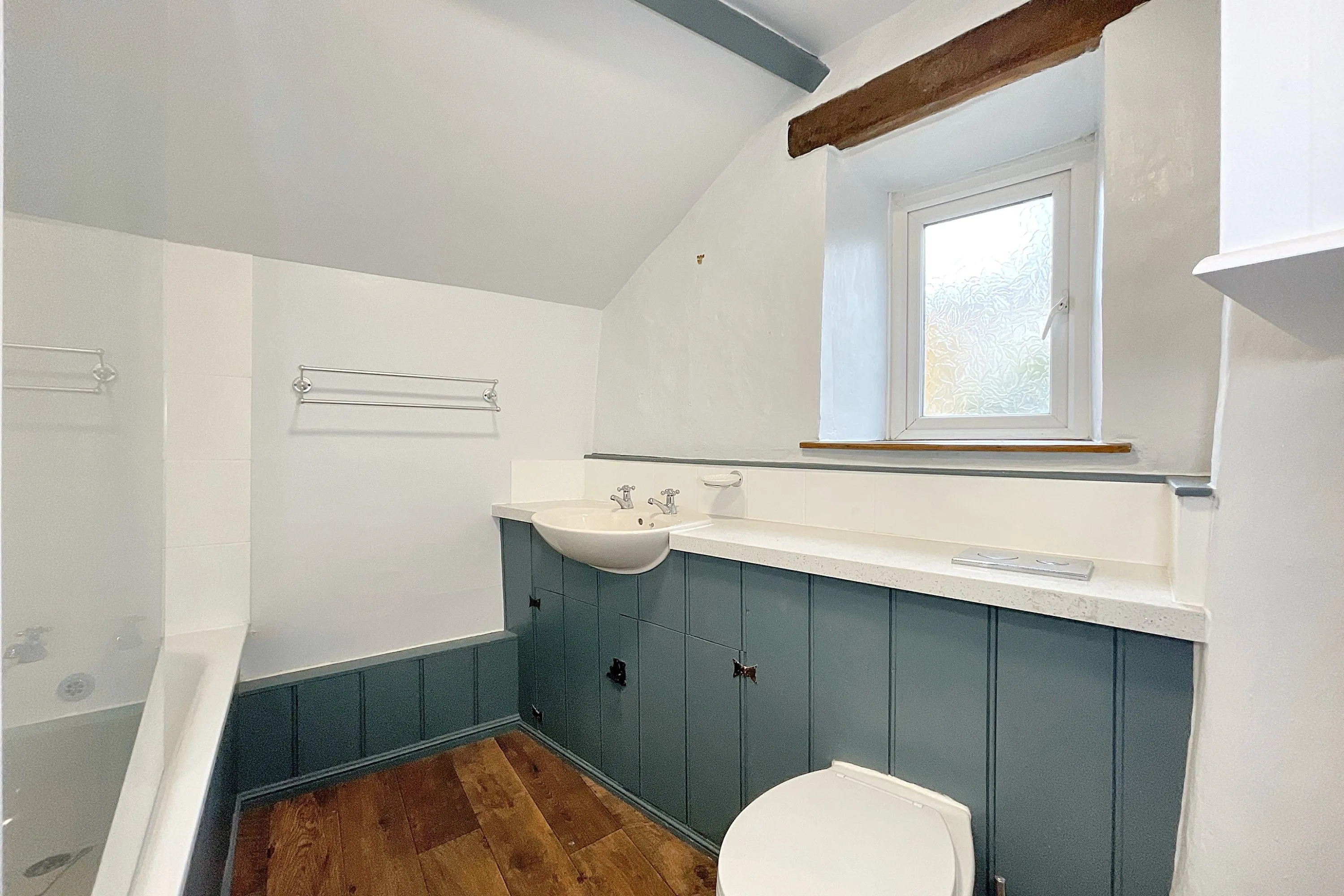 Round house, Exeter Road, Winkleigh, Devon, EX19 8JJ