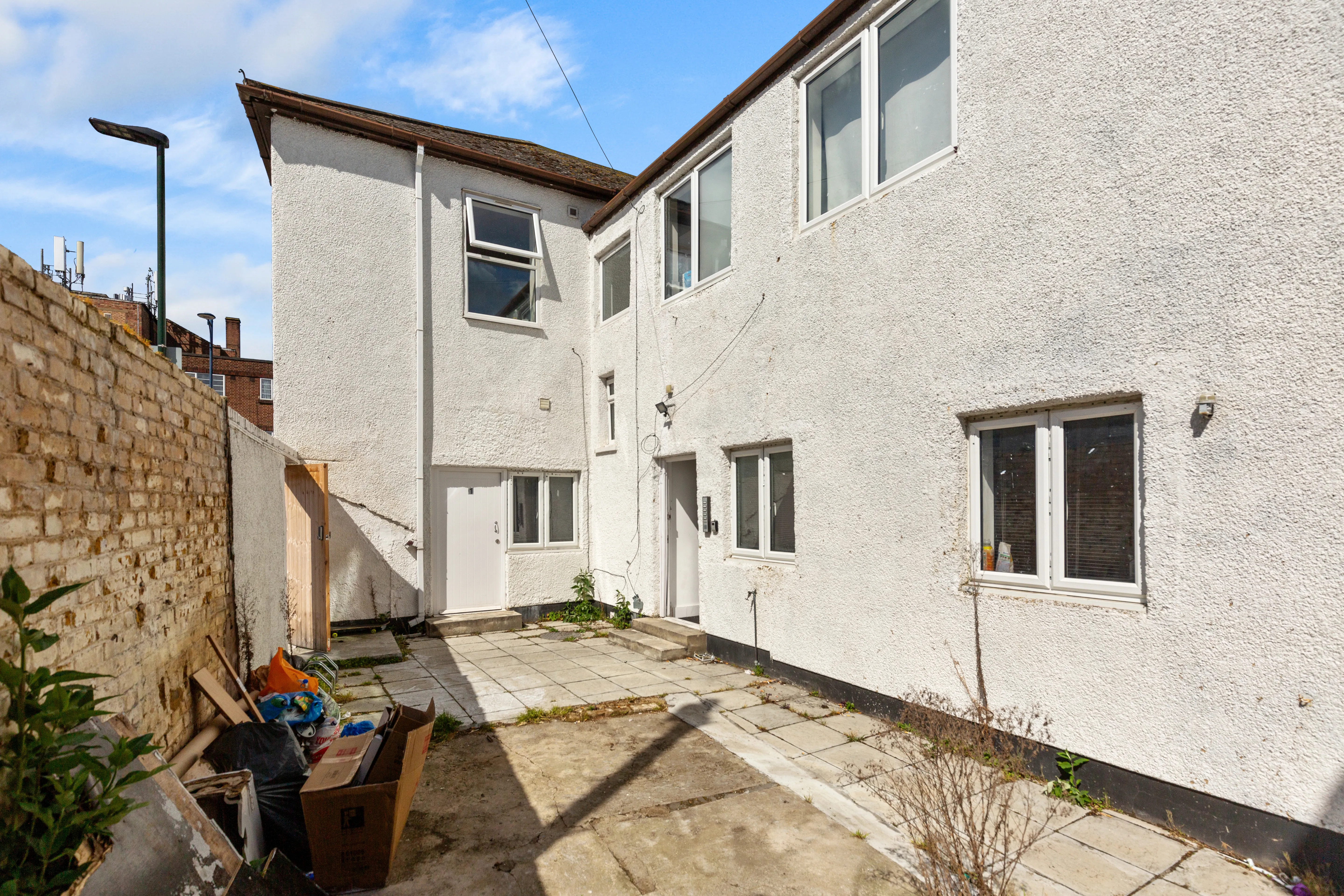 39 Upper Wickham Lane, Welling DA16 3AD