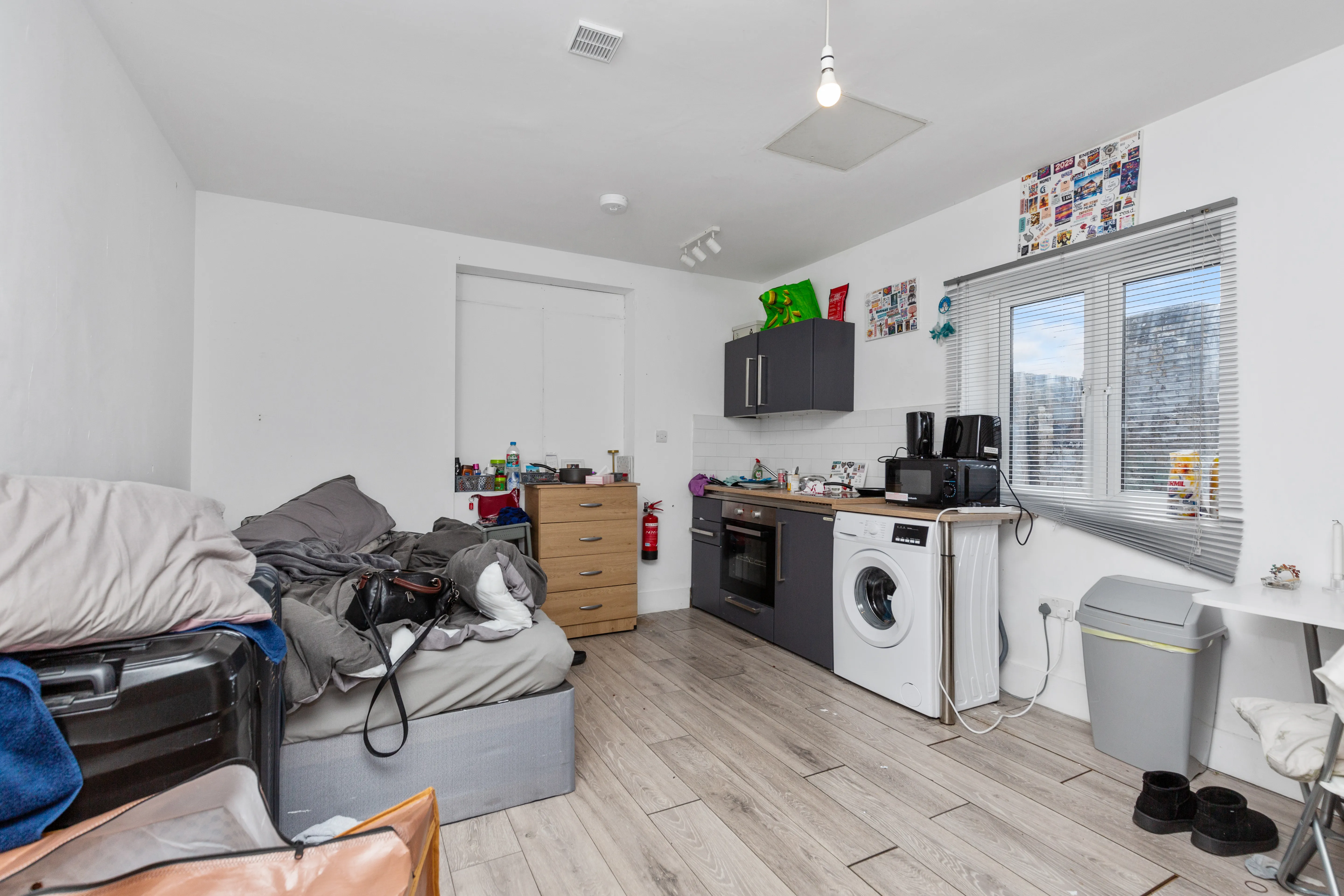 39 Upper Wickham Lane, Welling DA16 3AD