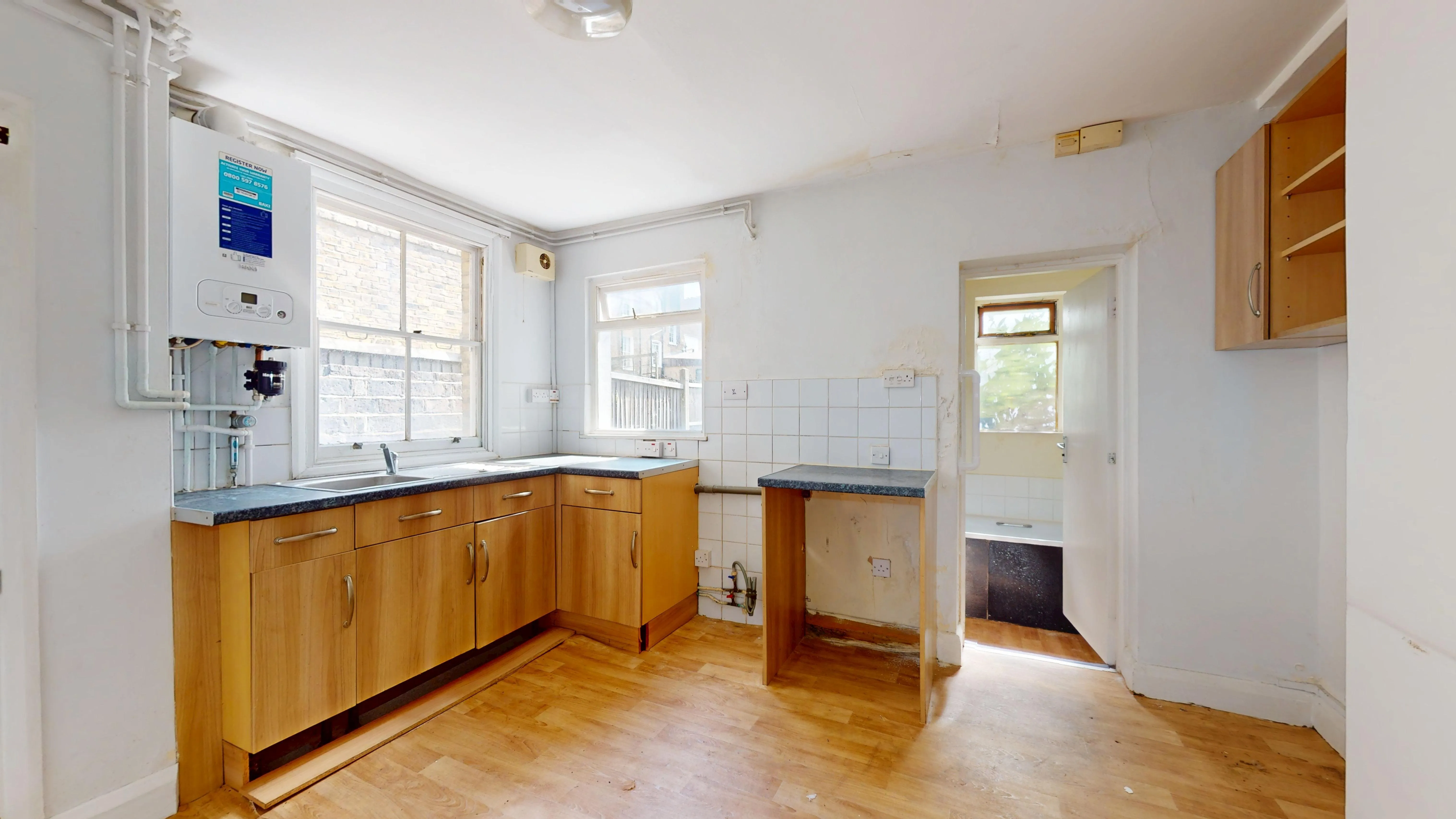 Flat A, 31 Buckingham Road, Islington, London, N1 4HY