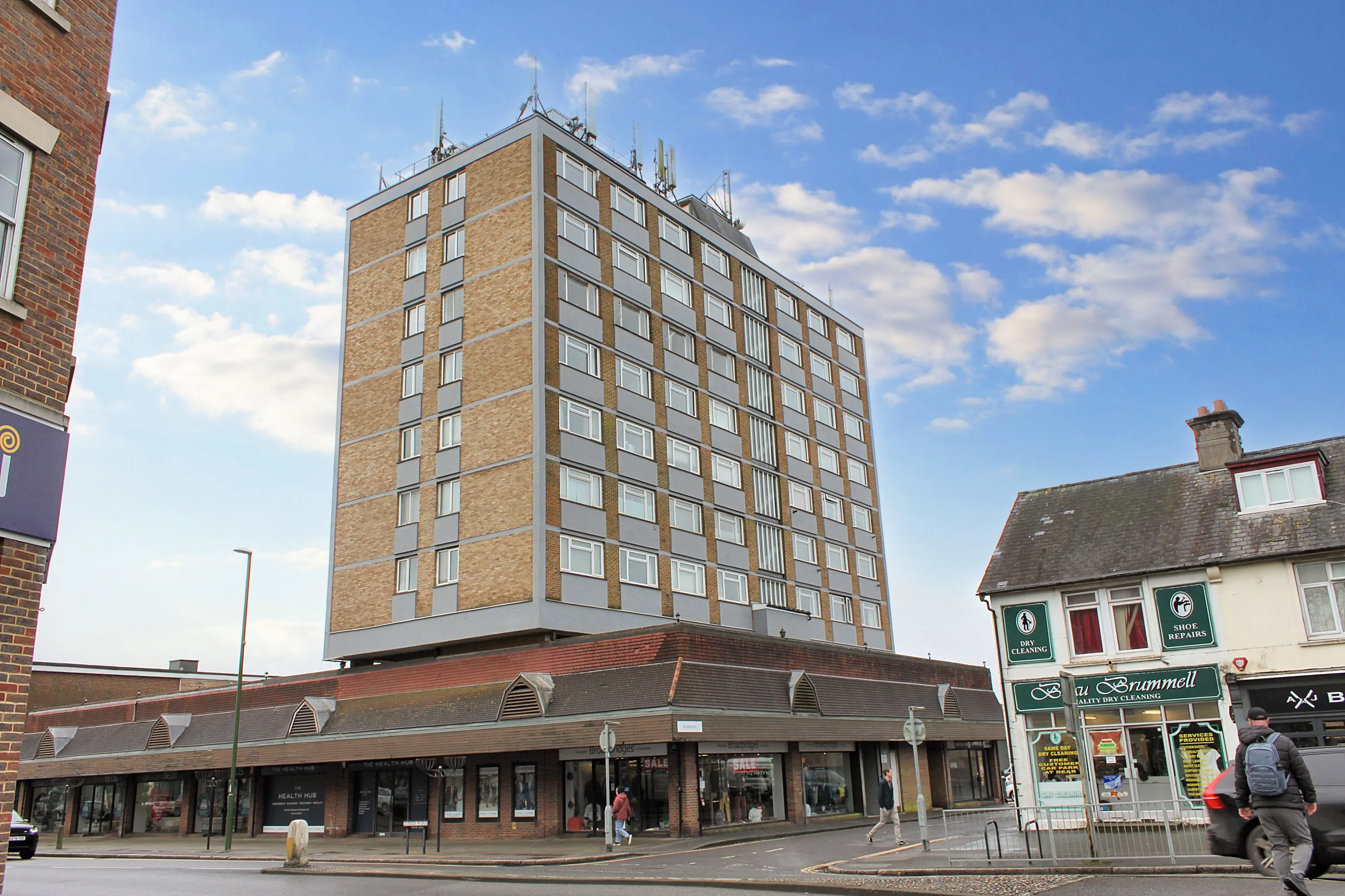Sixth Floor Flat, 21 Stockwell Court, Gower Road, Haywards Heath RH16 4QP