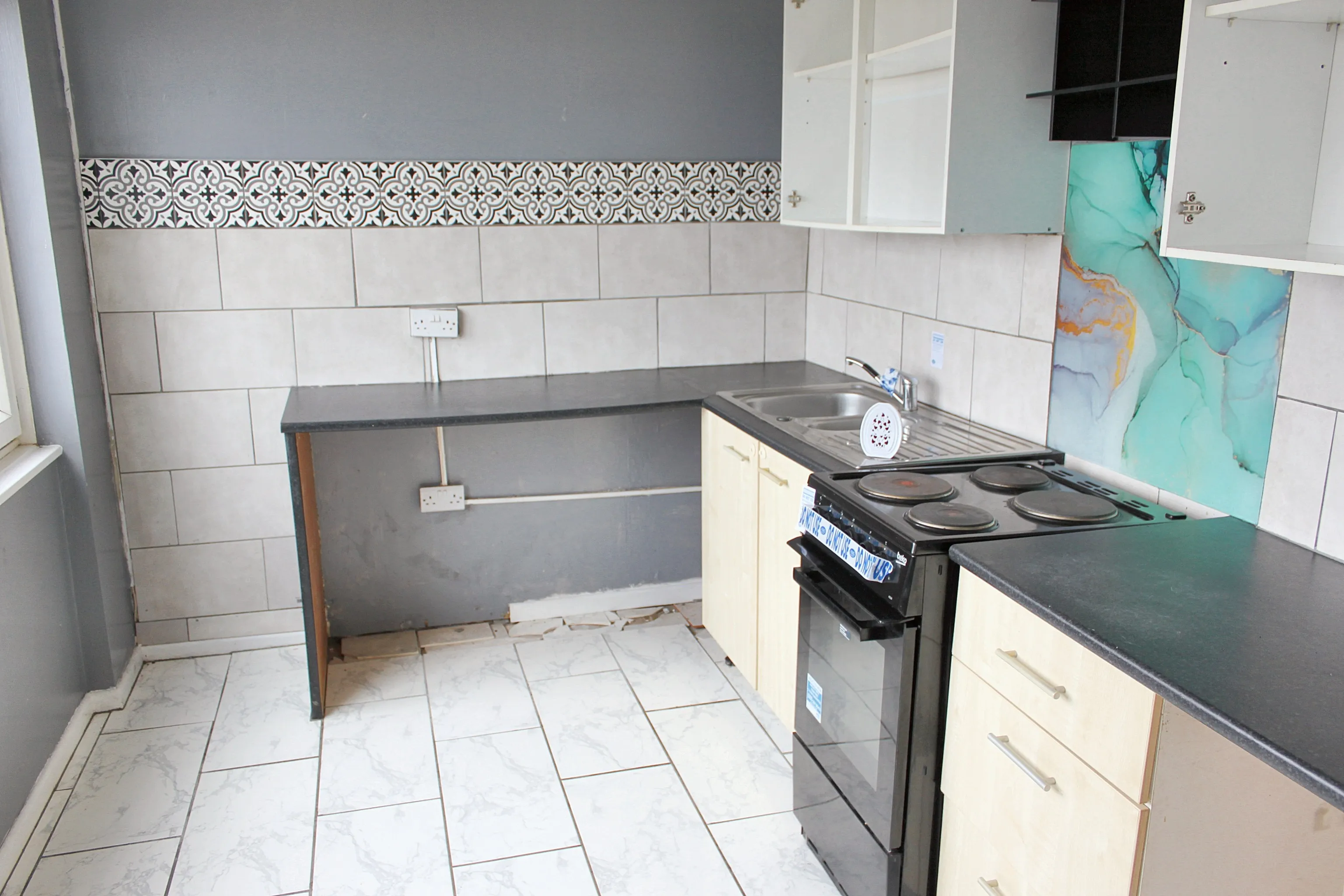 Sixth Floor Flat, 21 Stockwell Court, Gower Road, Haywards Heath RH16 4QP