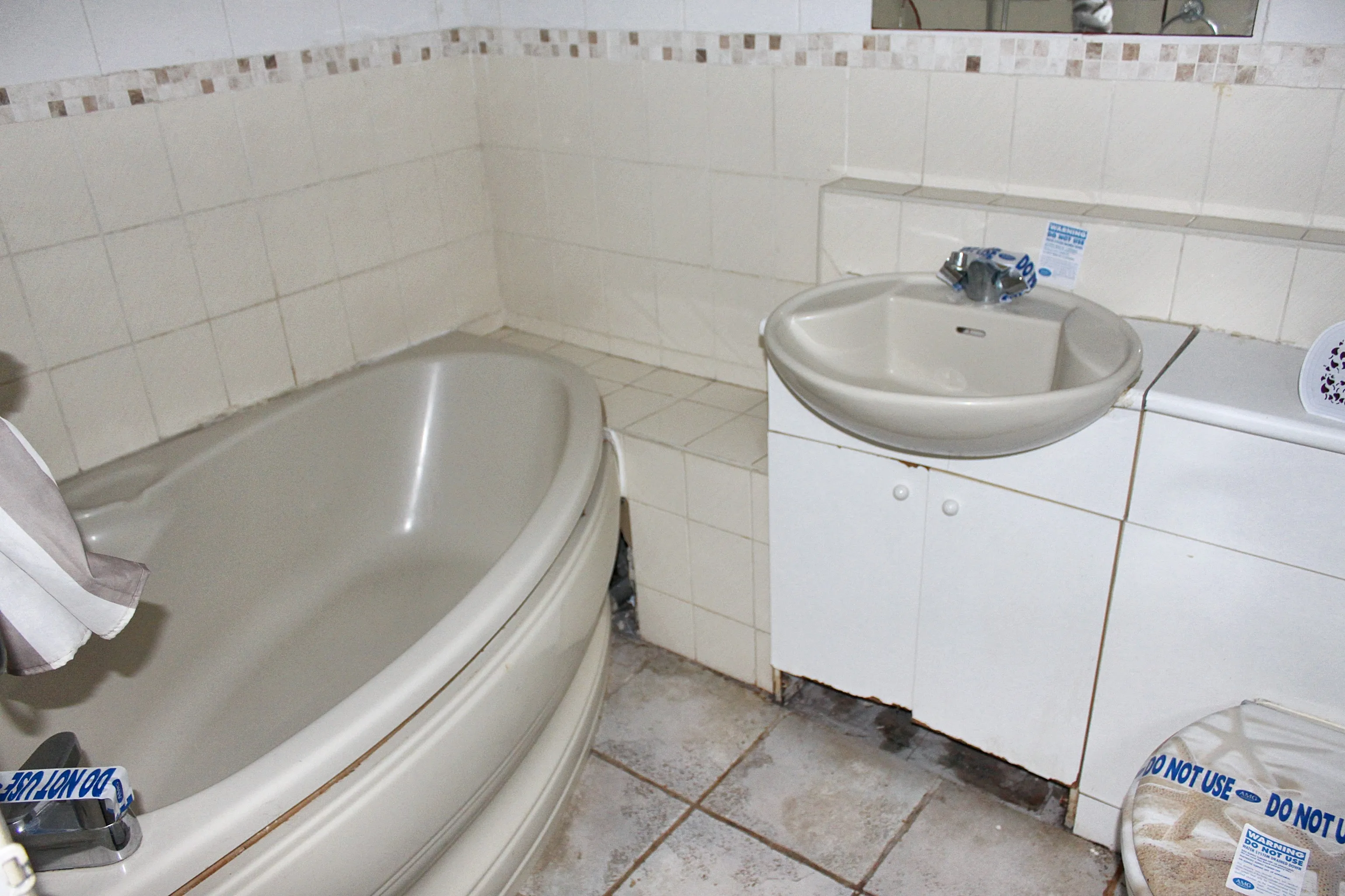 Sixth Floor Flat, 21 Stockwell Court, Gower Road, Haywards Heath RH16 4QP