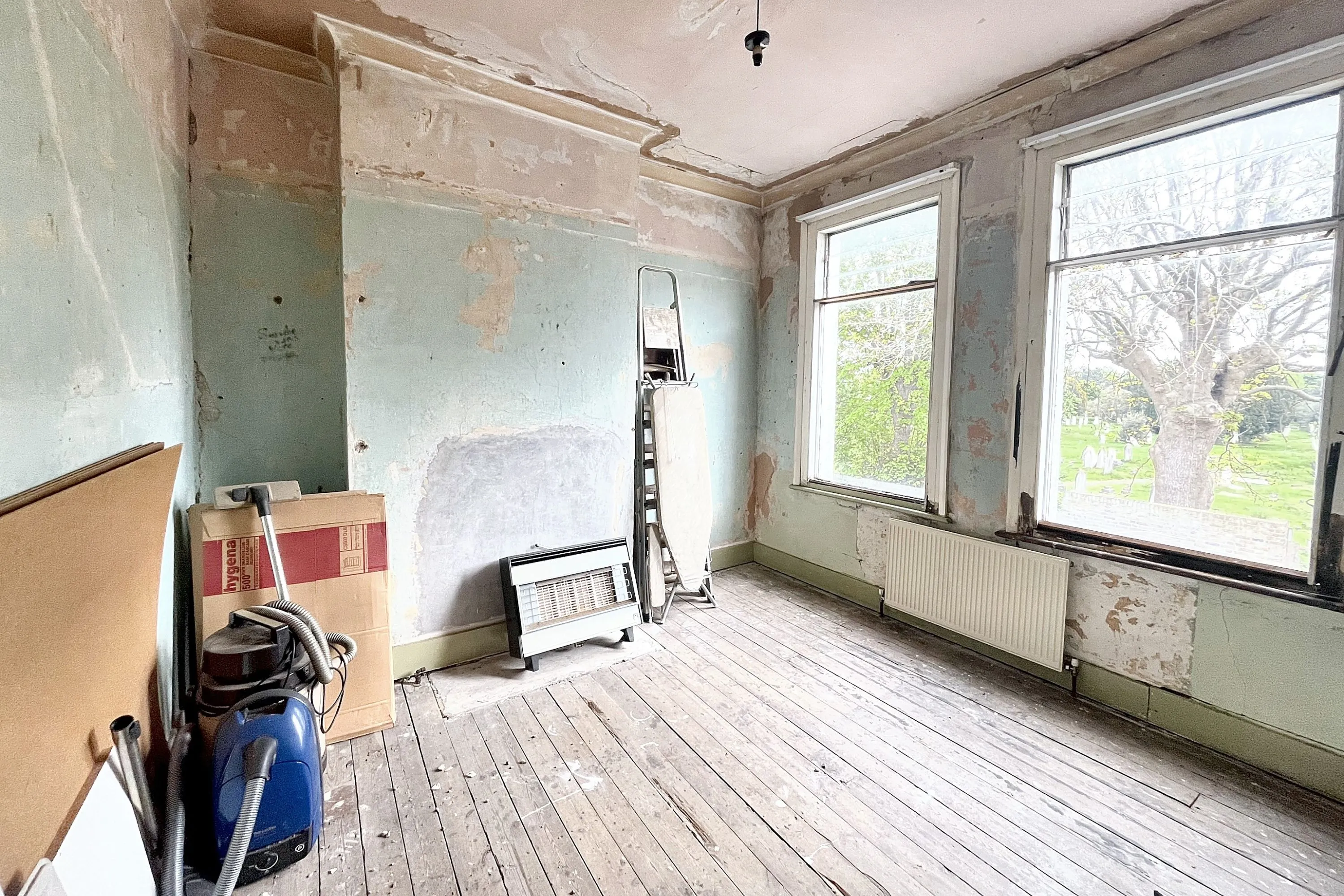 7 Miles Road, Mitcham, Surrey, CR4 3DA
