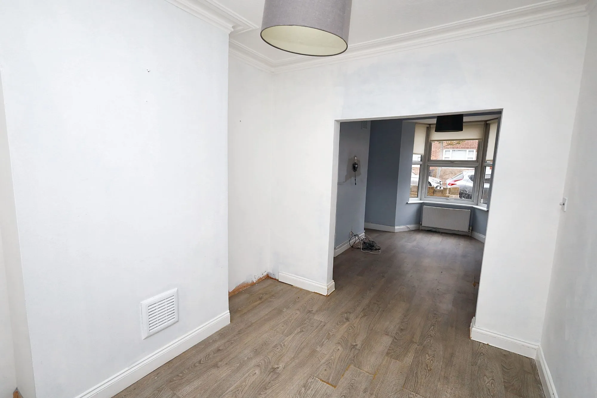 124 Netley Road, Newbury Park, Essex IG2 7NW