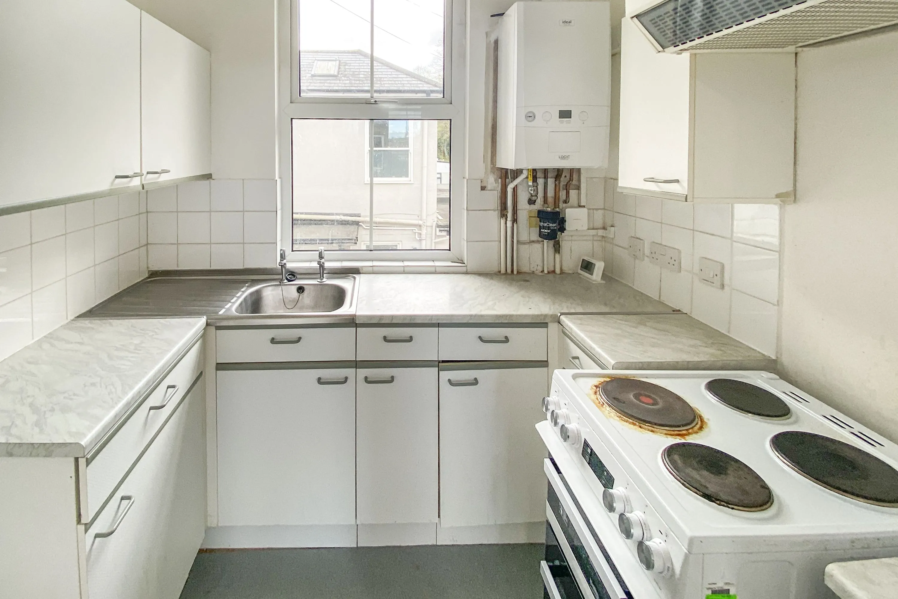 1 Glenmore Road, Salisbury, SP1 3HF