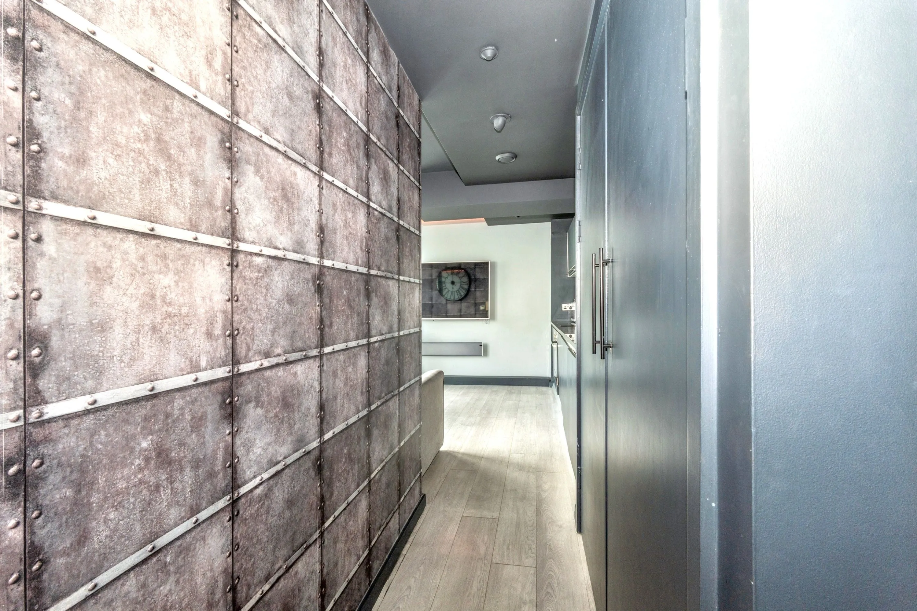 Flat 4401 Beetham Tower, 301 Deansgate, Manchester M3 4LQ