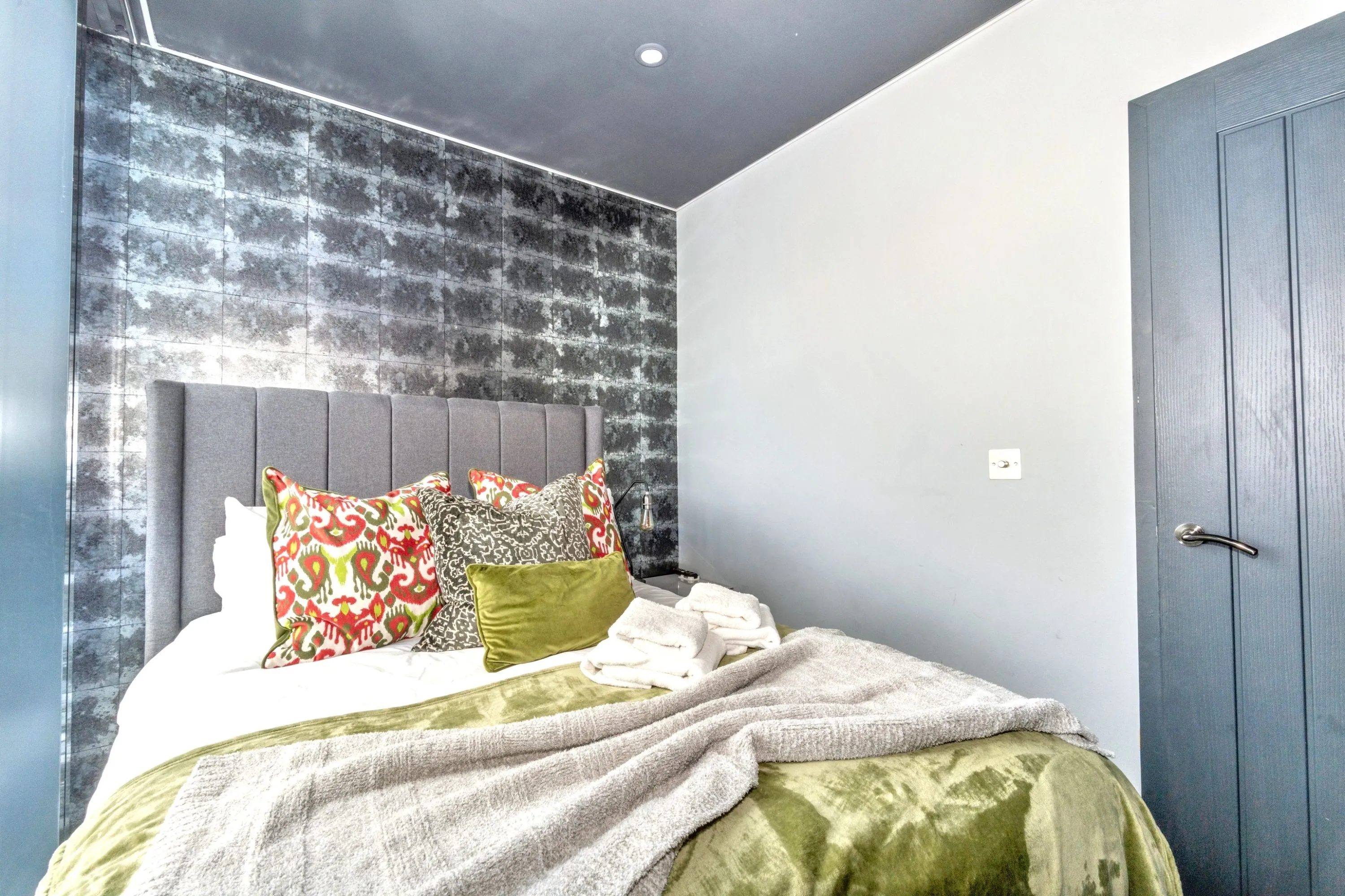 Flat 4401 Beetham Tower, 301 Deansgate, Manchester M3 4LQ