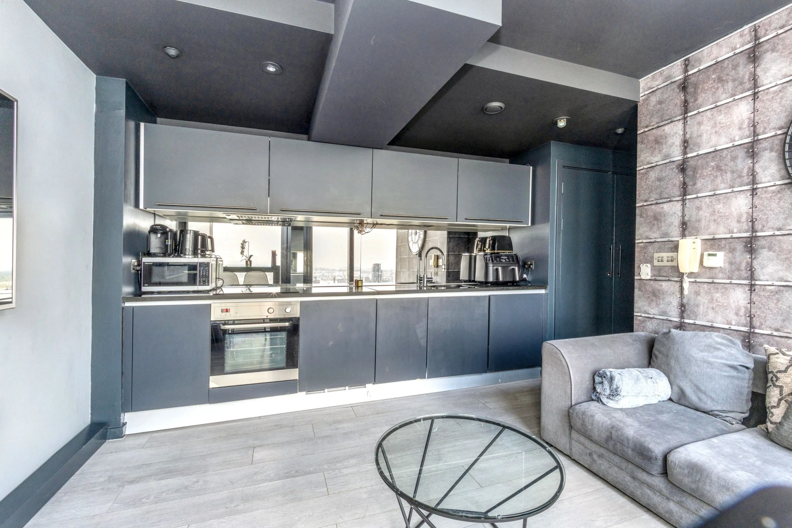 Flat 4401 Beetham Tower, 301 Deansgate, Manchester M3 4LQ